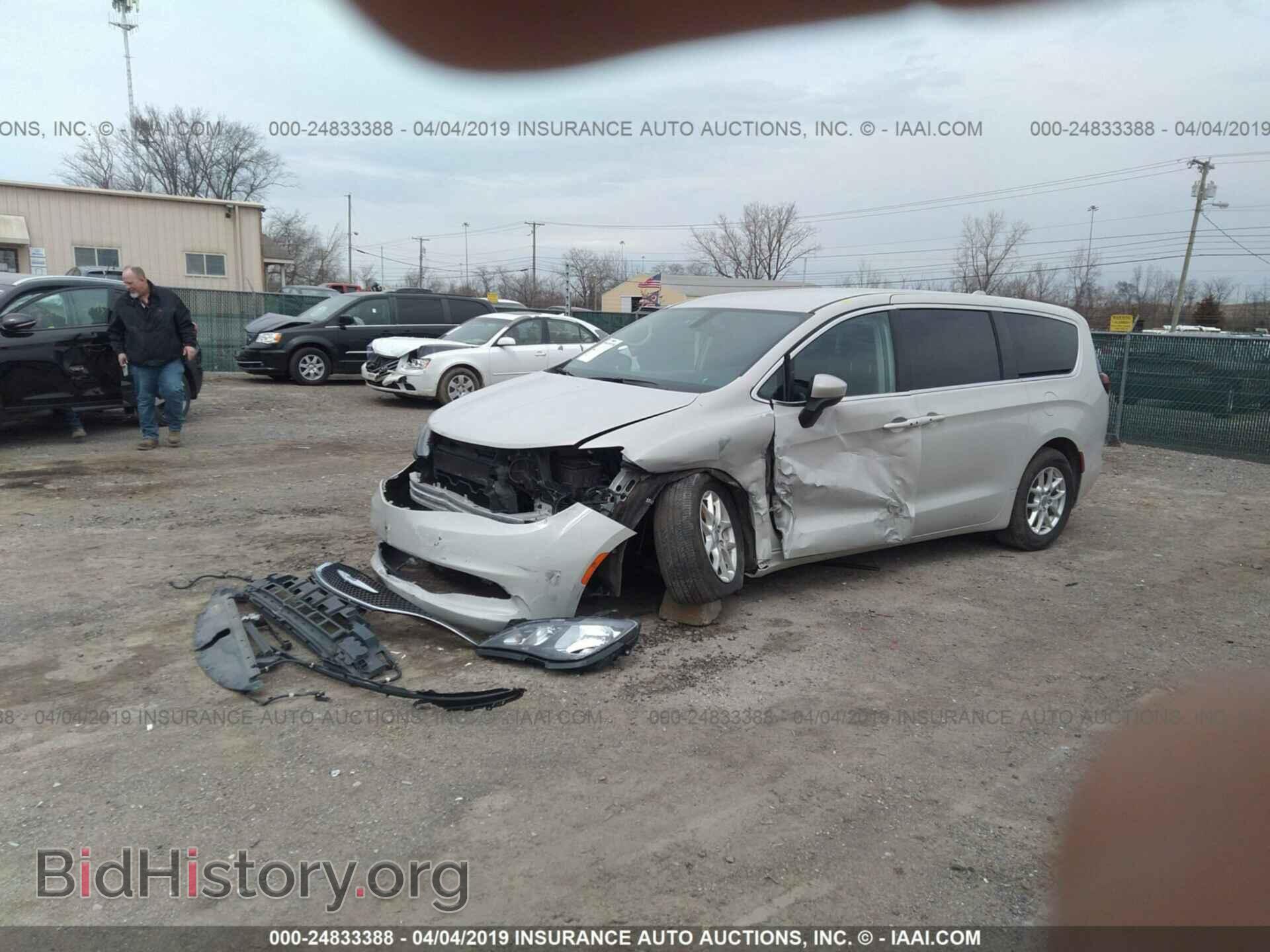2017 CHRYSLER PACIFICA - VIN: 2C4RC1DG2HR588979 - Фото 2