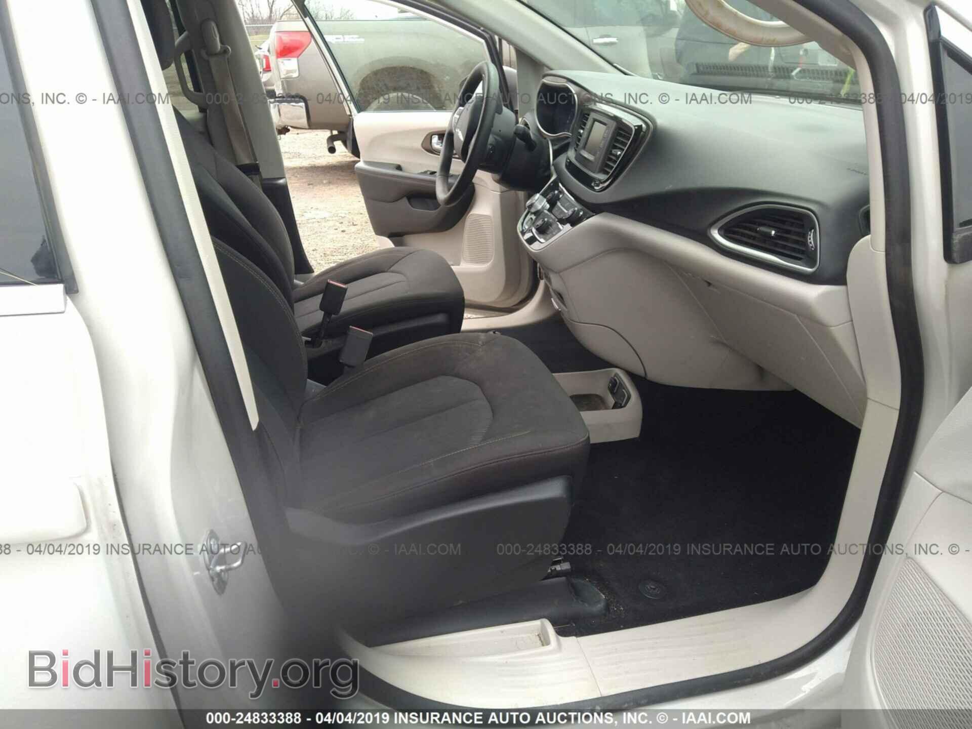 2017 CHRYSLER PACIFICA - VIN: 2C4RC1DG2HR588979 - Фото 5
