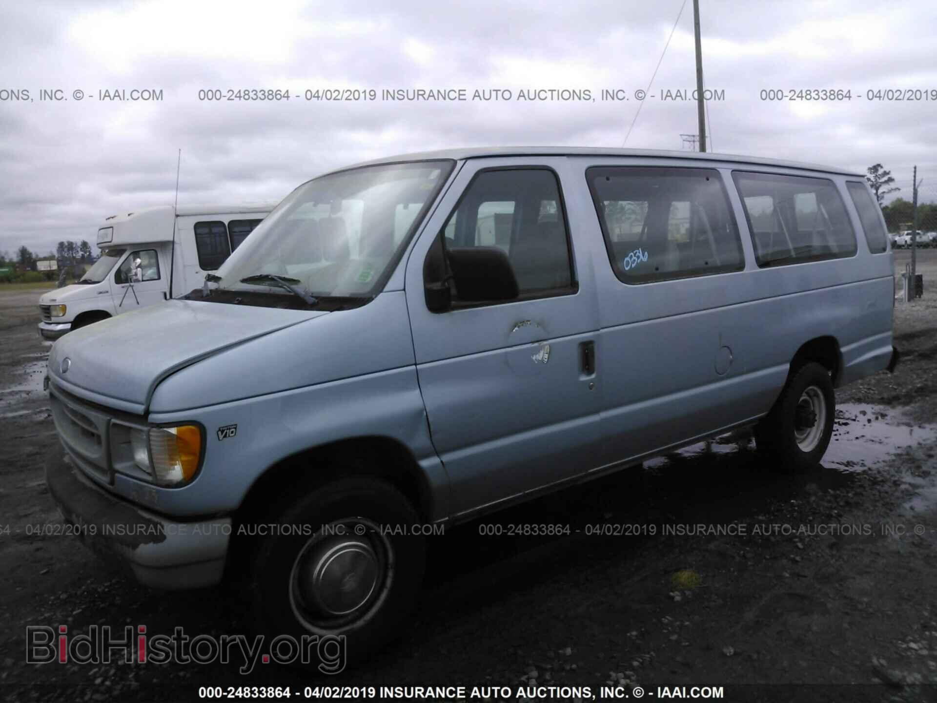 2000 FORD ECONOLINE - VIN: 1FBSS31S3YHB67233 - Фото 2