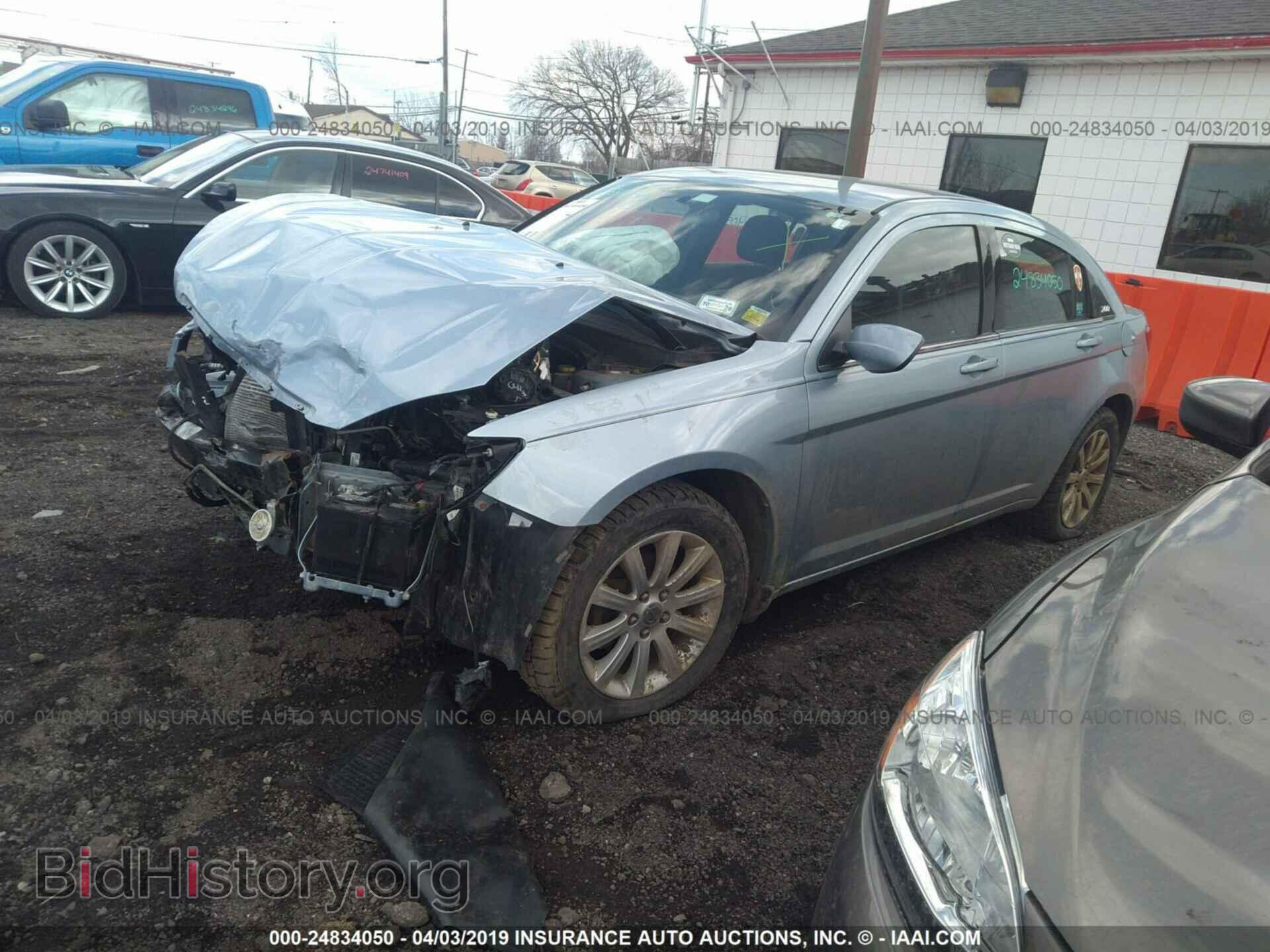 2012 CHRYSLER 200 - VIN: 1C3CCBBB9CN139411 - Фото 2
