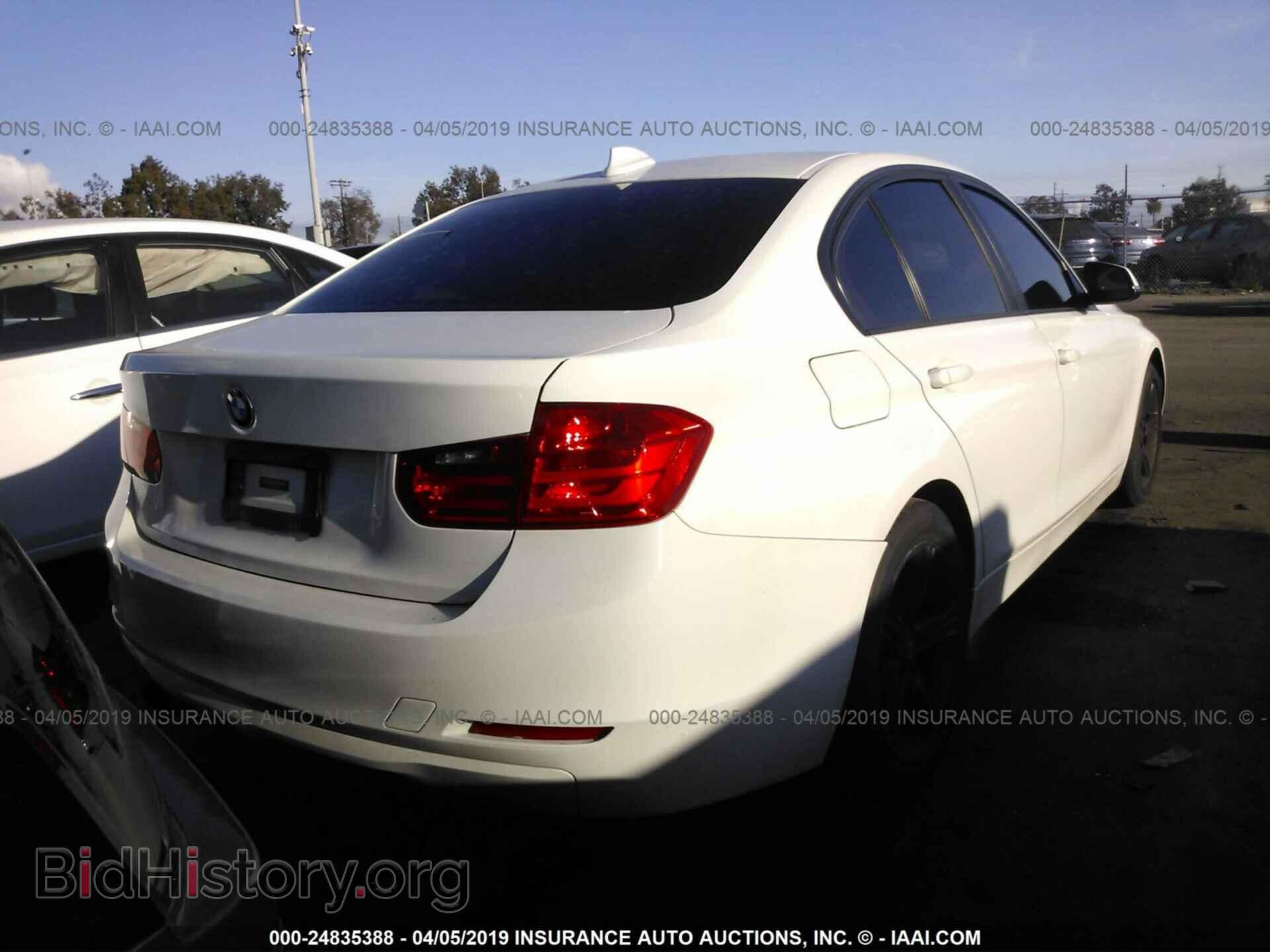 2012 BMW 328 - VIN: WBA3A5C57CF344647 - Фото 4