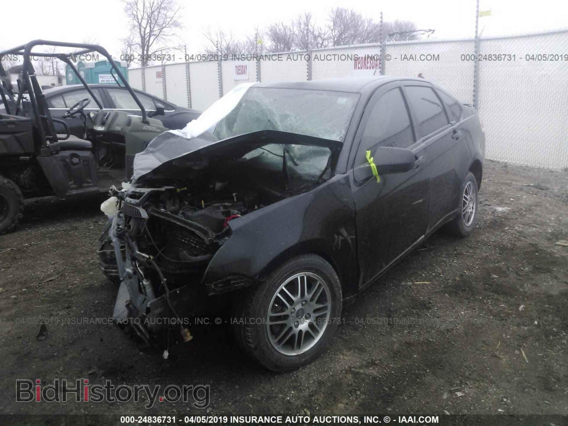 2011 FORD FOCUS - VIN: 1FAHP3FN8BW177663 - Фото 2