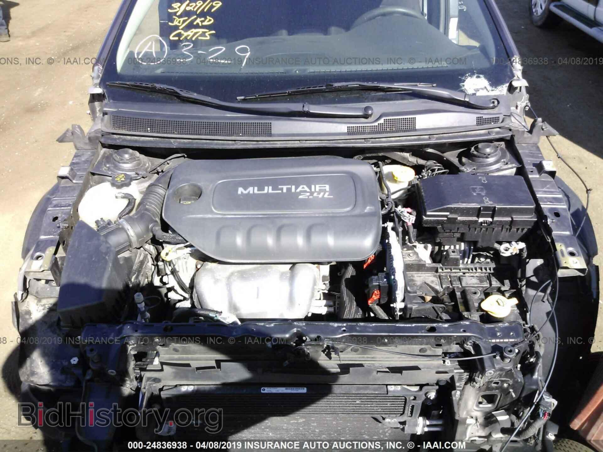 2015 CHRYSLER 200 - VIN: 1C3CCCABXFN577320 - Photo 10