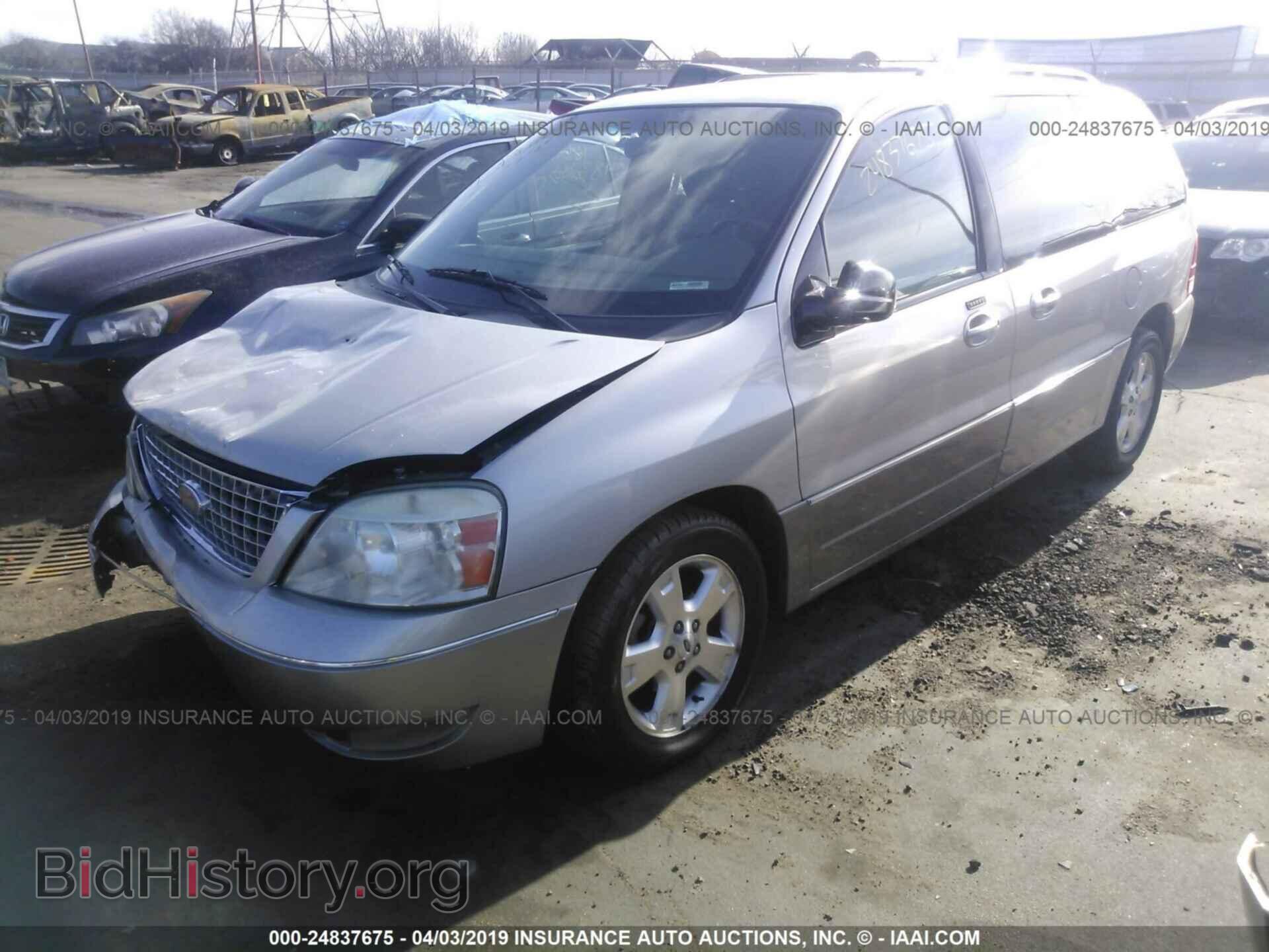 2005 FORD FREESTAR - VIN: 2FMZA58225BA00669 - Фото 2