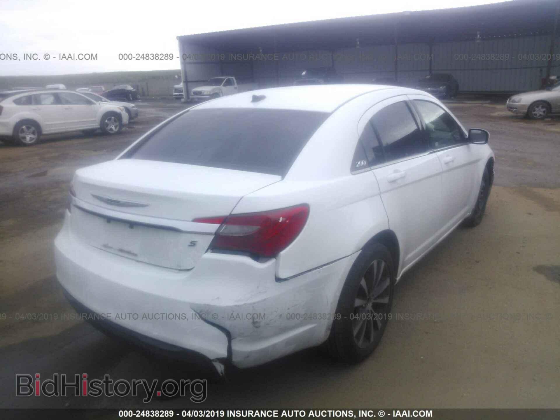 2013 CHRYSLER 200 - VIN: 1C3CCBBB3DN545640 - Фото 4