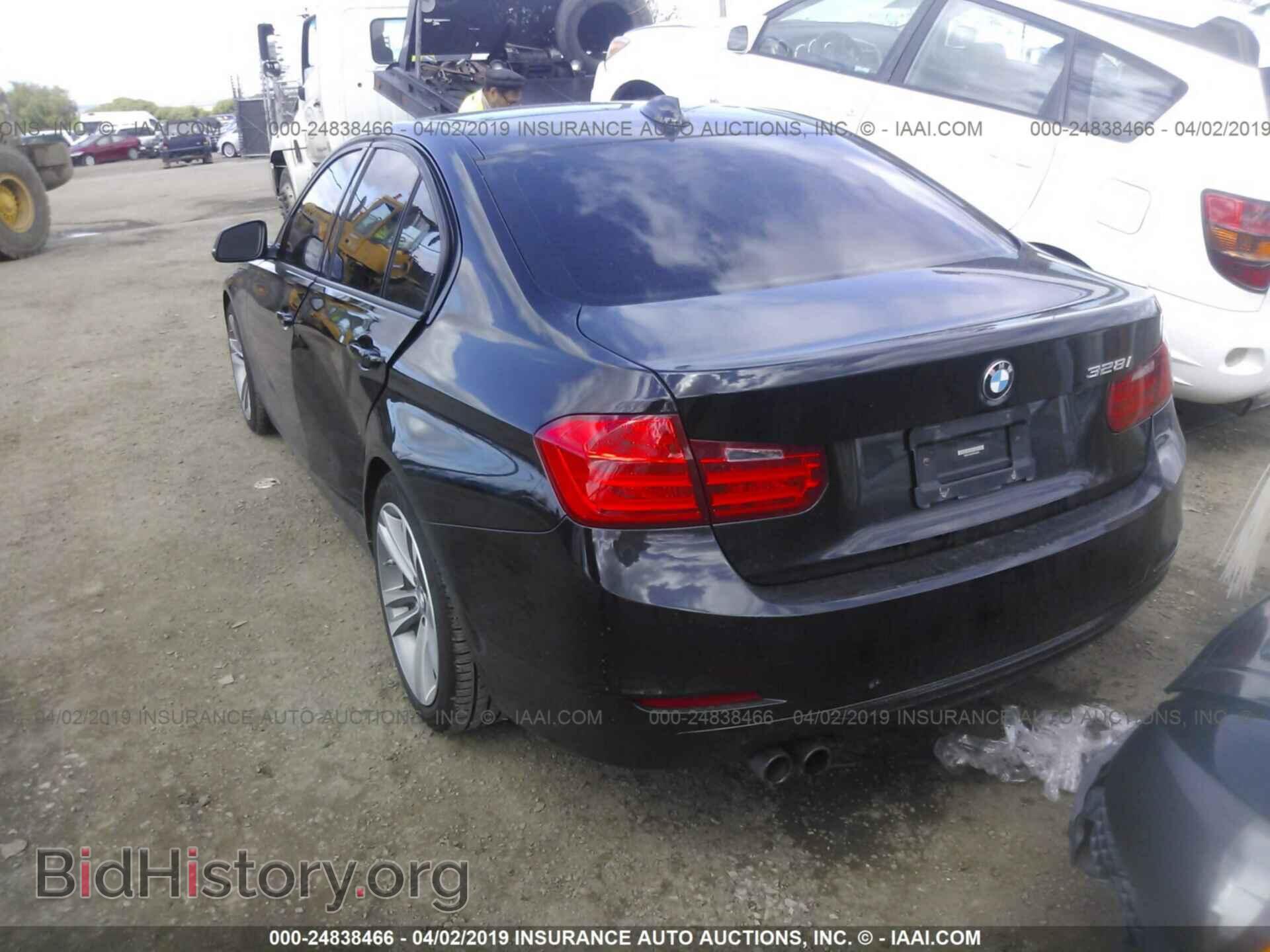 2012 BMW 328 - VIN: WBA3C1C5XCF432529 - Фото 3