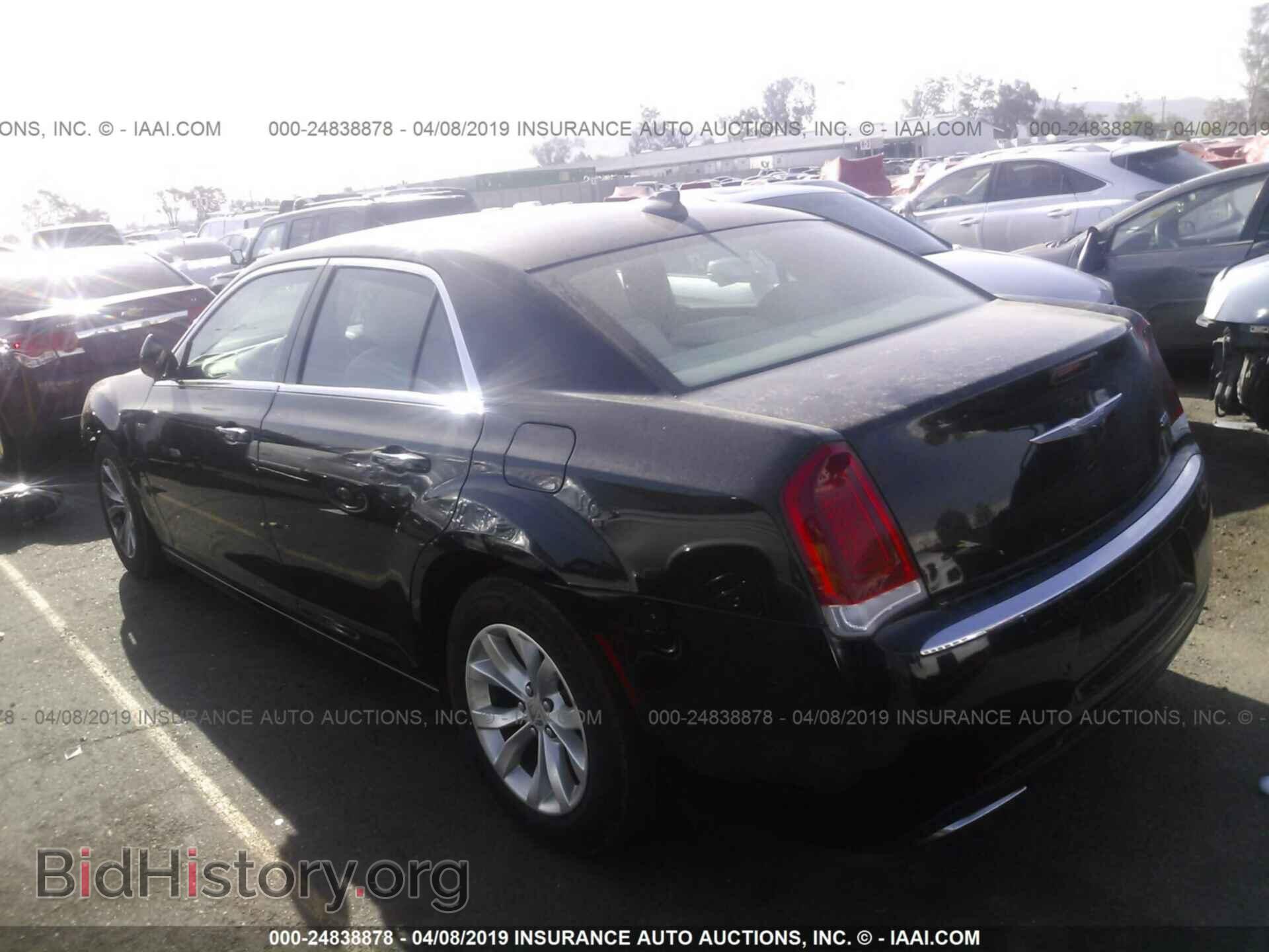 2016 CHRYSLER 300 - VIN: 2C3CCAAG5GH207757 - Фото 3