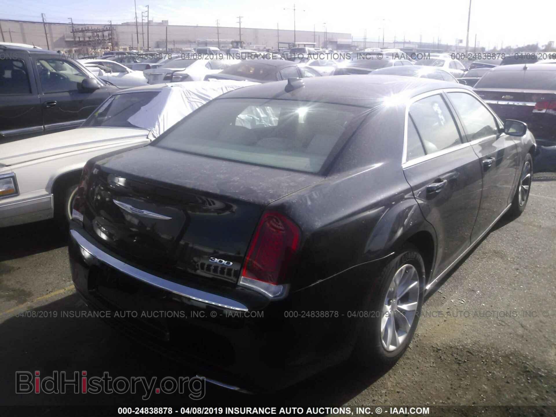 2016 CHRYSLER 300 - VIN: 2C3CCAAG5GH207757 - Фото 4