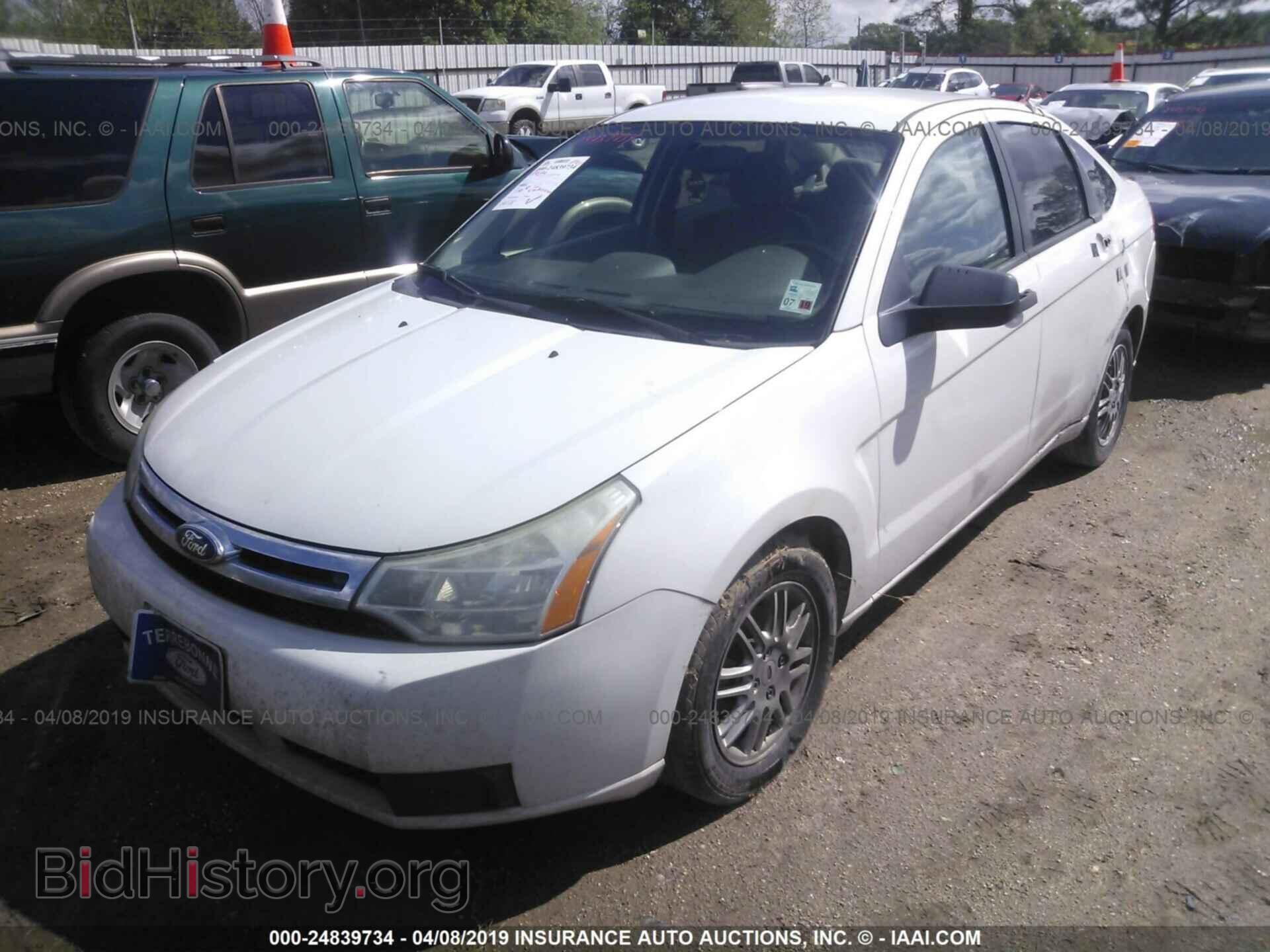 2011 FORD FOCUS - VIN: 1FAHP3FN6BW117011 - Фото 2