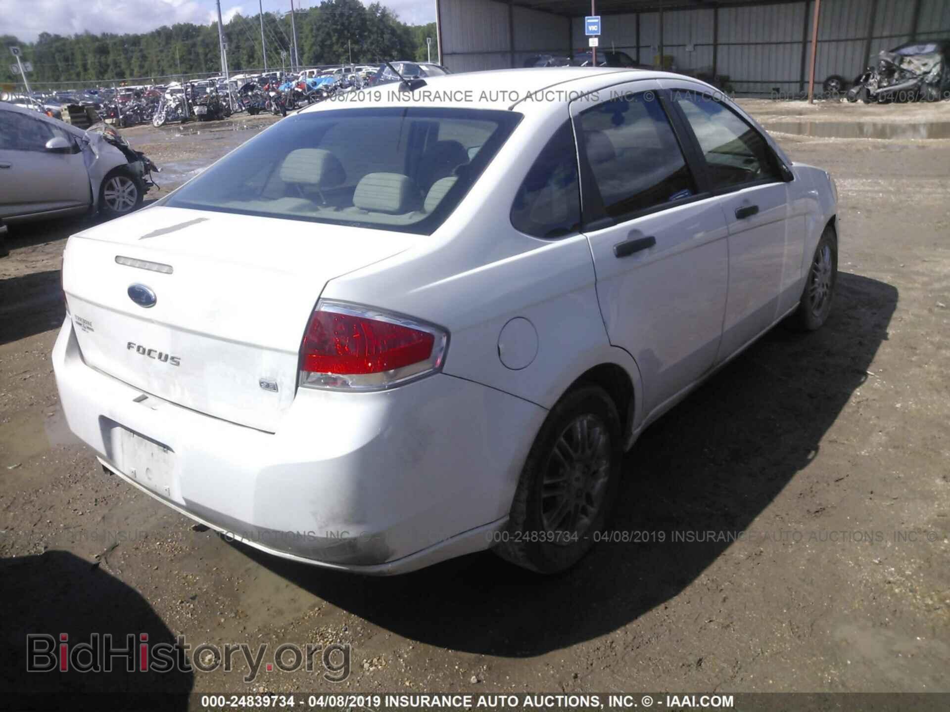 2011 FORD FOCUS - VIN: 1FAHP3FN6BW117011 - Фото 4