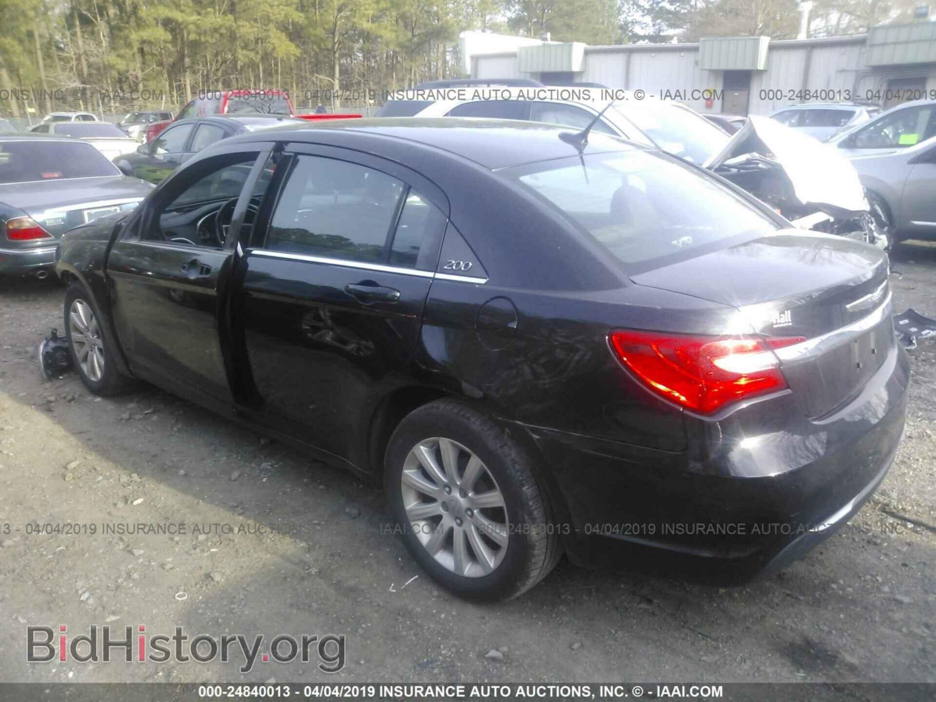 2011 CHRYSLER 200 - VIN: 1C3BC1FB8BN543220 - Фото 3