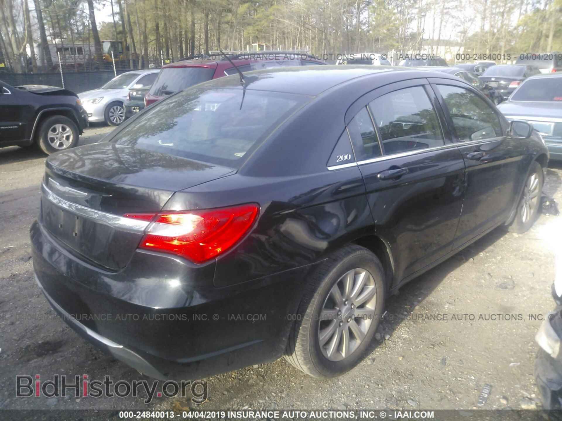 2011 CHRYSLER 200 - VIN: 1C3BC1FB8BN543220 - Фото 4
