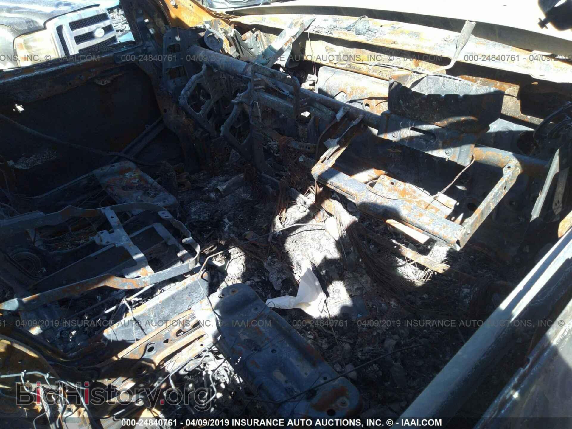 2015 RAM 2500 - VIN: 3C6UR5HL6FG587982 - Фото 5