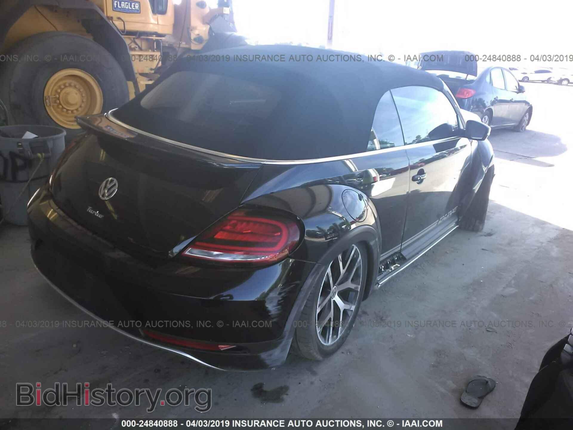 2017 VOLKSWAGEN BEETLE - VIN: 3VWT17AT8HM824975 - Фото 4
