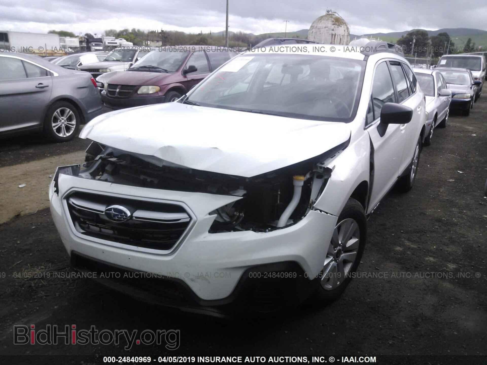 2018 SUBARU OUTBACK - VIN: 4S4BSAAC7J3384307 - Фото 2