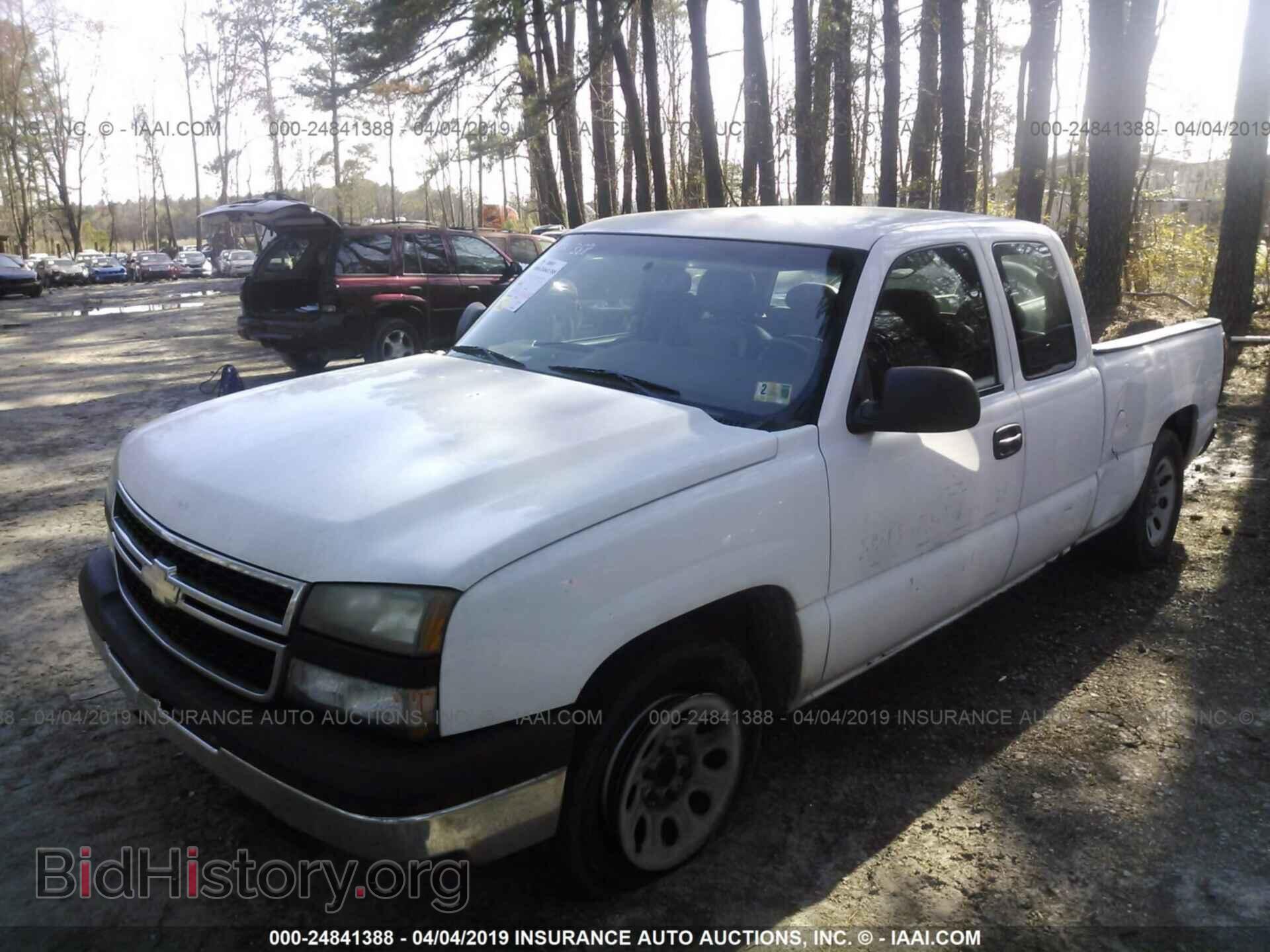2006 CHEVROLET SILVERADO - VIN: 2GCEC19V461285445 - Фото 2