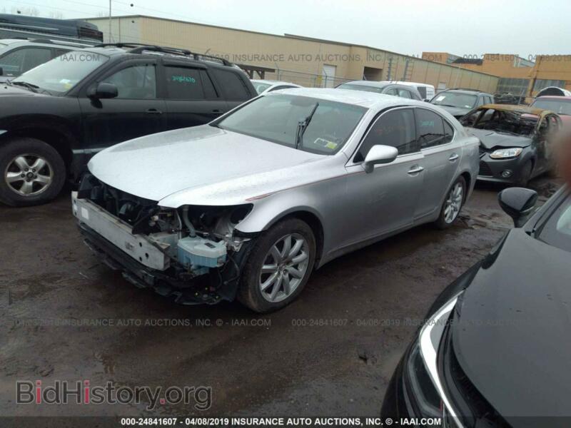 2007 Lexus LS (VIN JTHBL46FX75022506) — фото 2 из 10