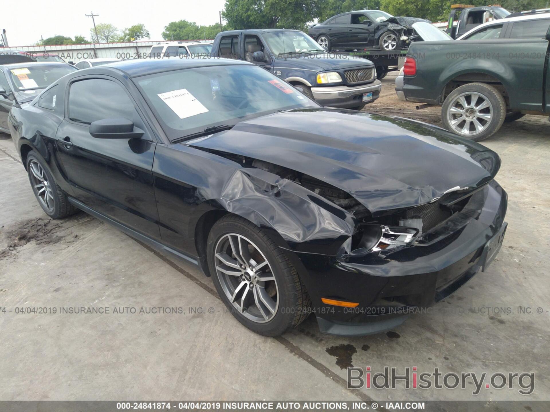 Photo 1ZVBP8AM1C5241753 - FORD MUSTANG 2012