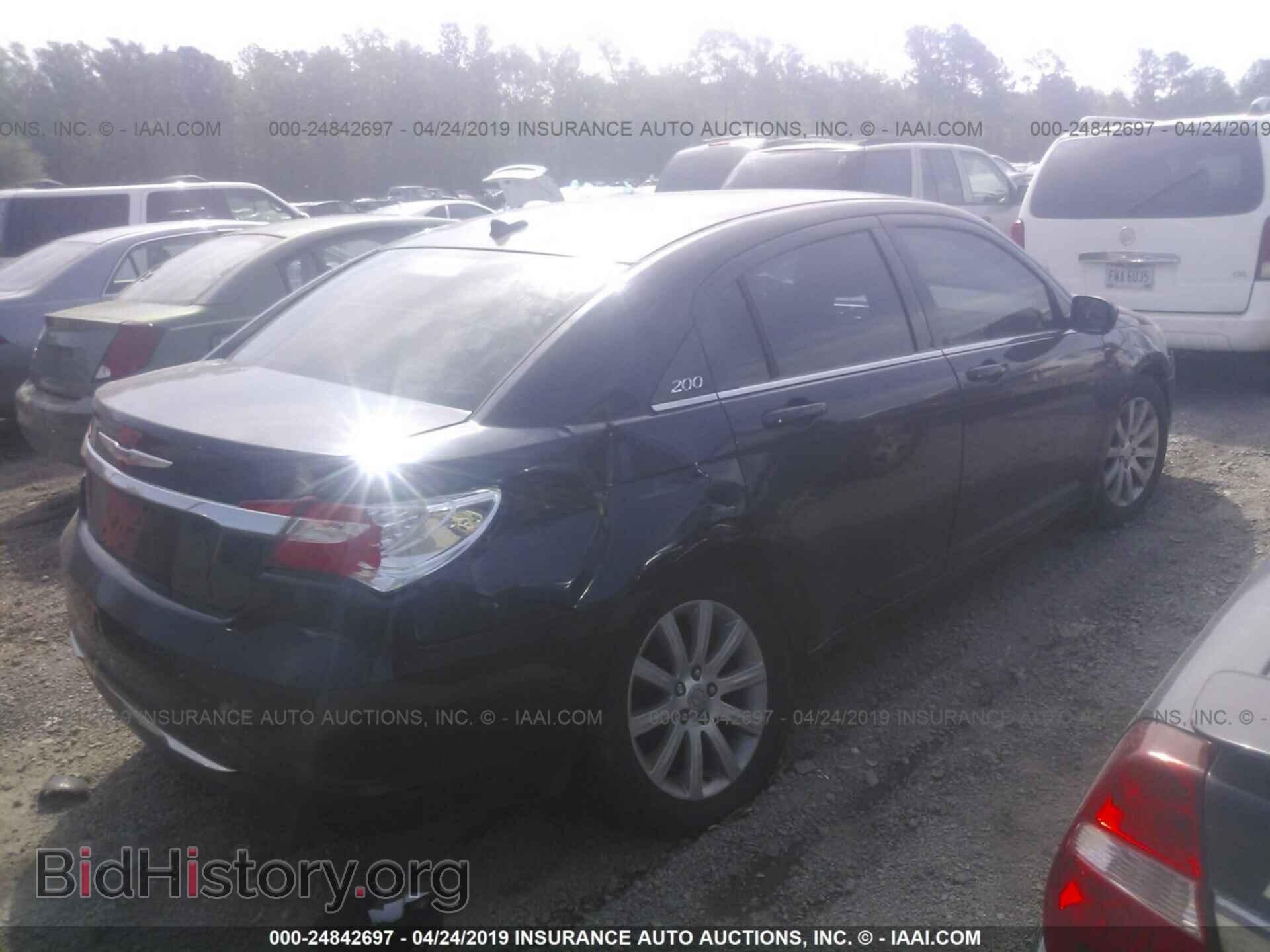 2012 CHRYSLER 200 - VIN: 1C3CCBBG2CN263001 - Фото 4