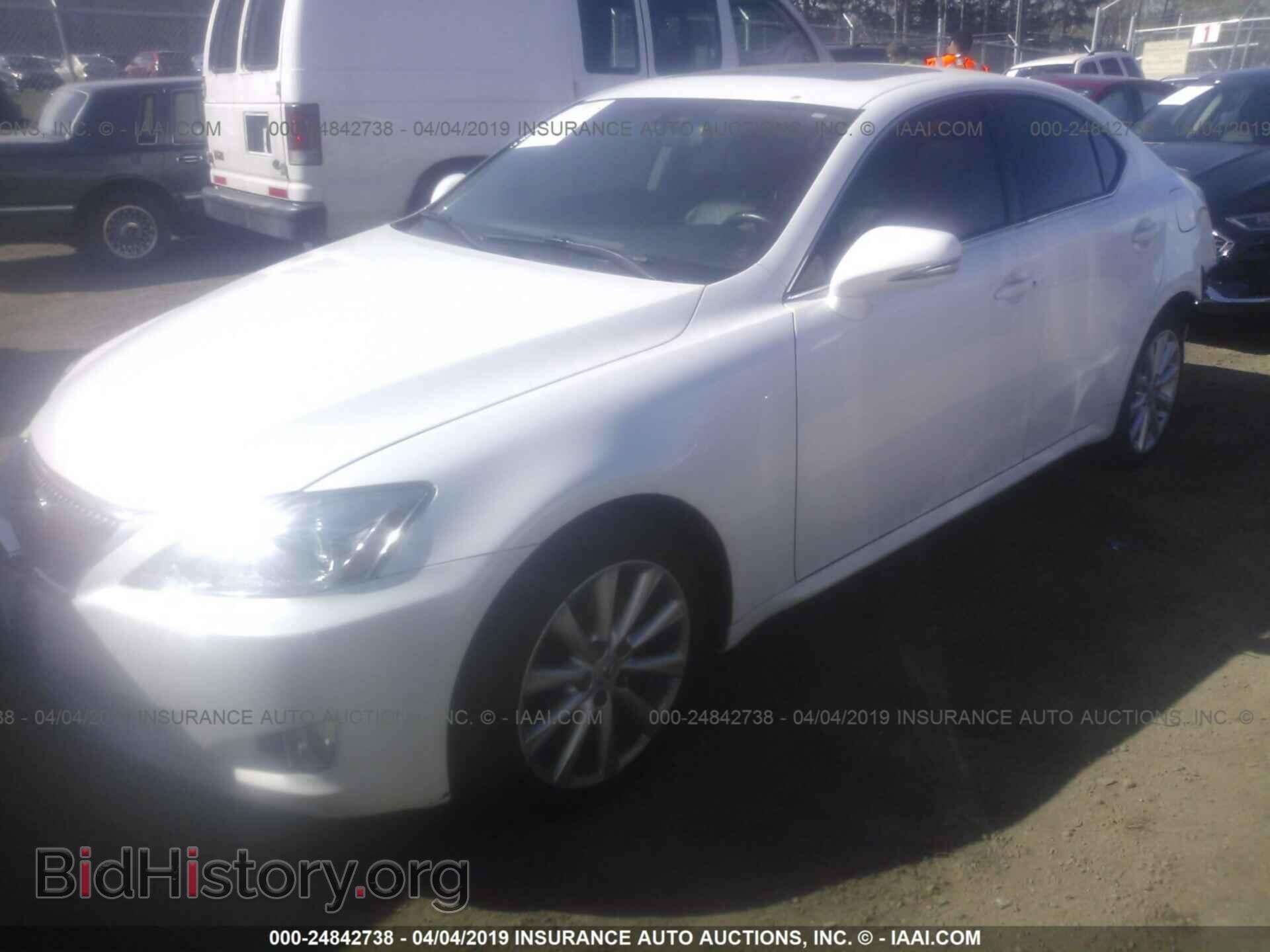 2009 LEXUS IS - VIN: JTHCK262192029678 - Фото 2