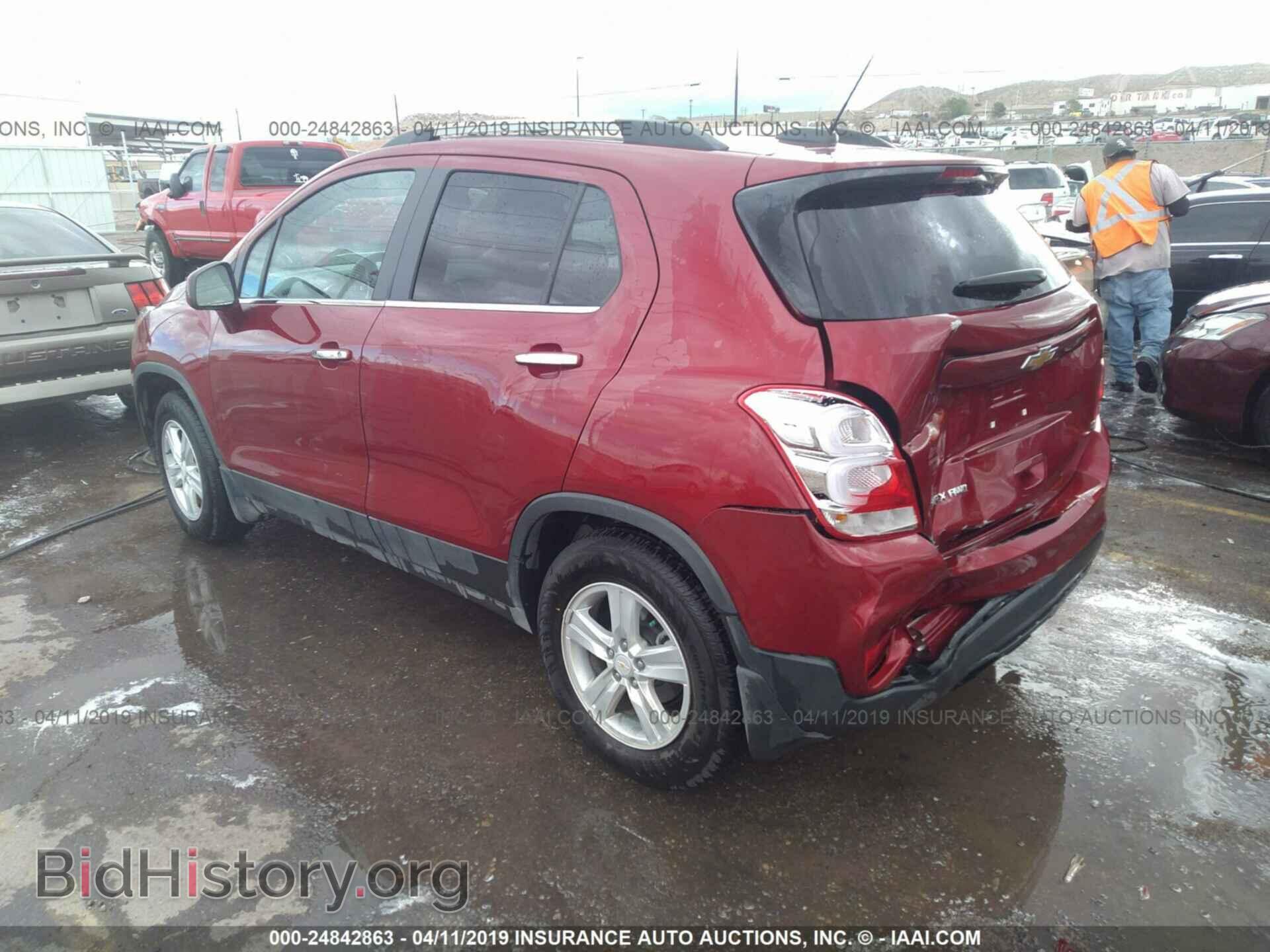 2019 CHEVROLET TRAX - VIN: 3GNCJPSB5KL110282 - Фото 3