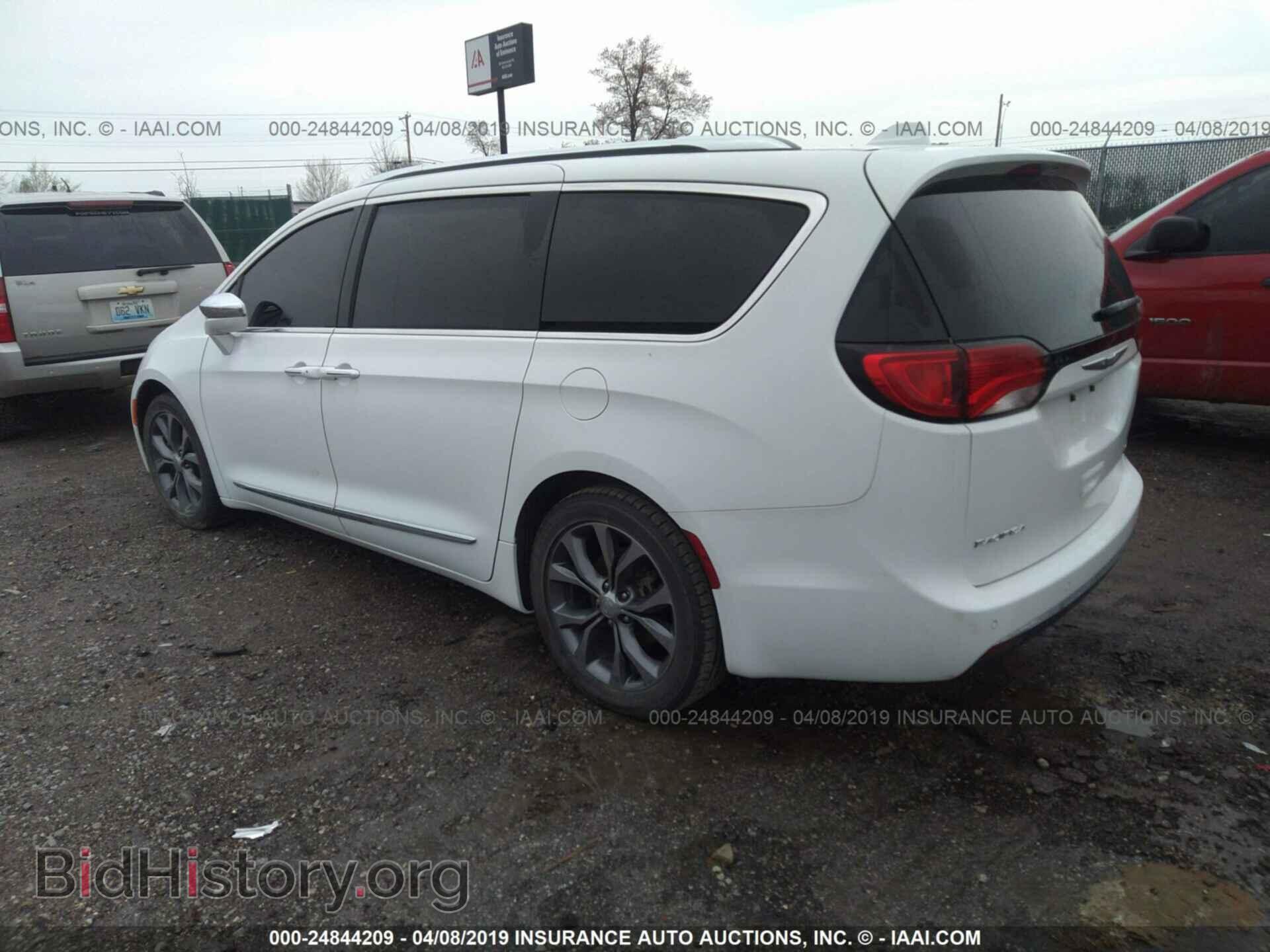 2017 CHRYSLER PACIFICA - VIN: 2C4RC1GG8HR570773 - Фото 3