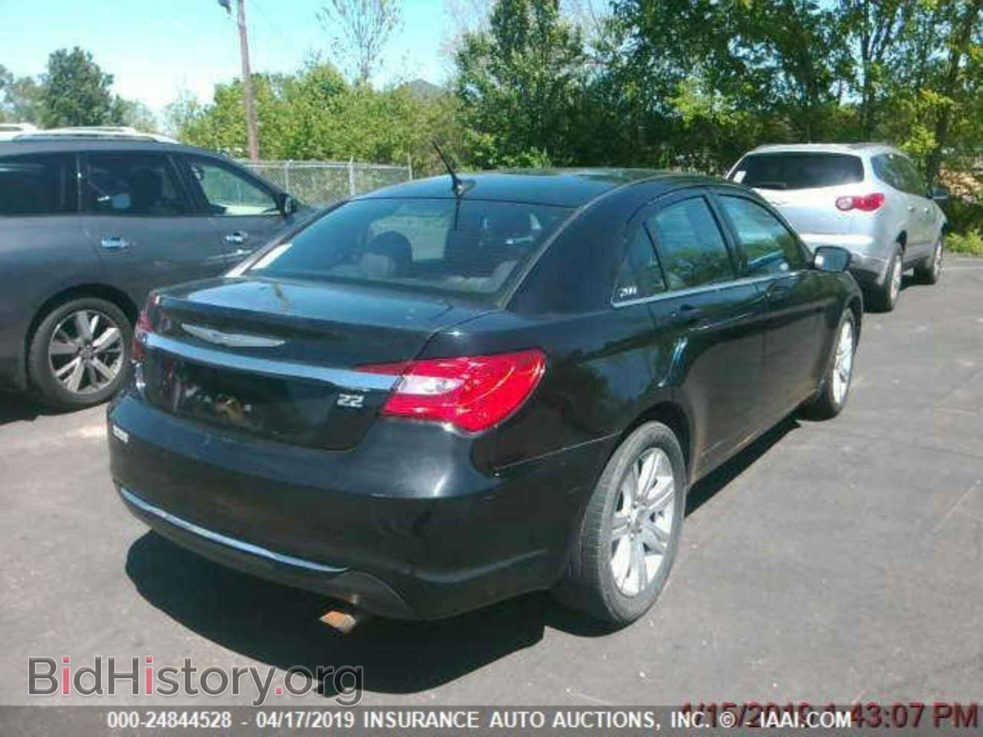 2012 CHRYSLER 200 - VIN: 1C3CCBBB7CN303335 - Фото 2