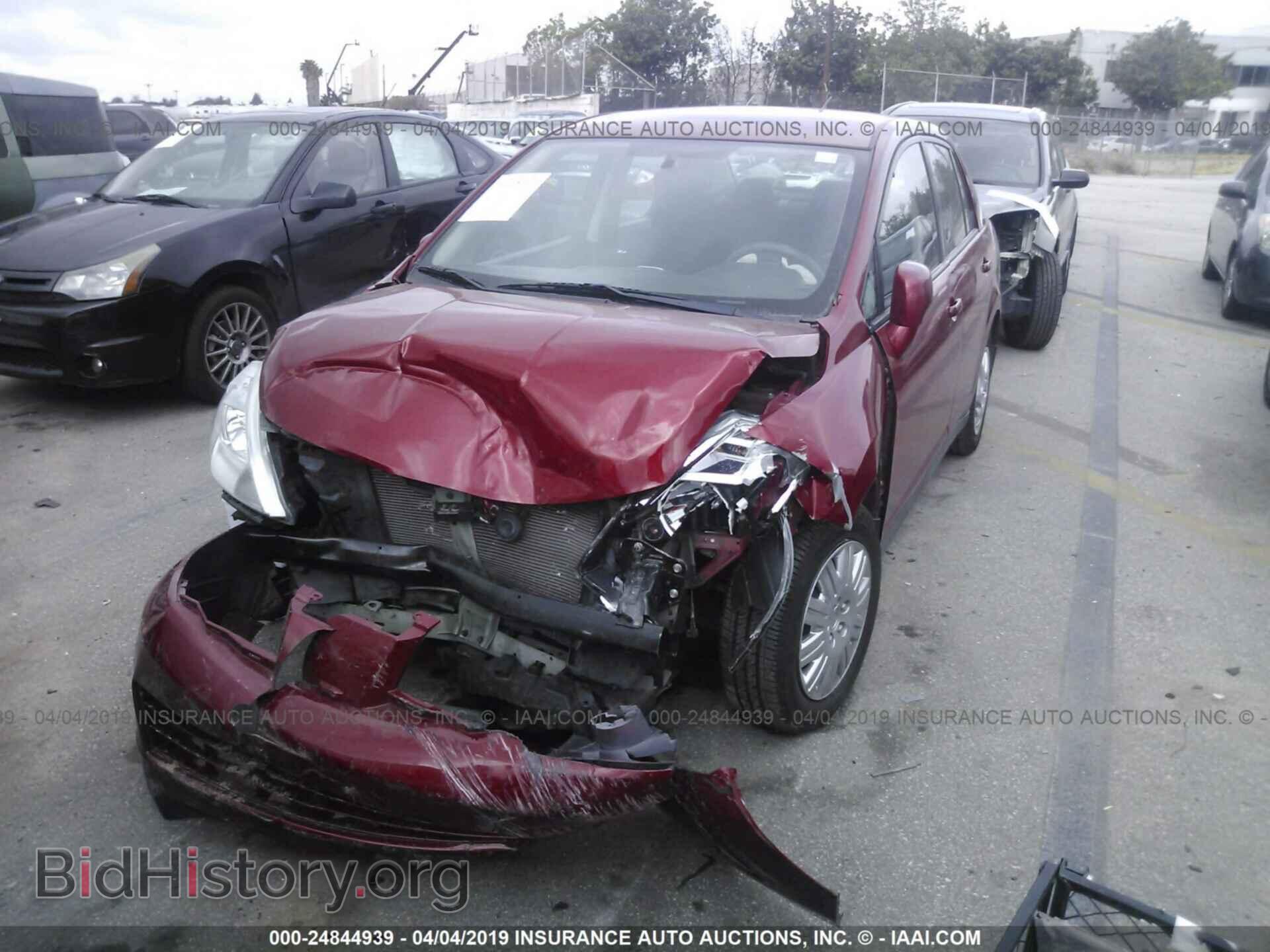 2011 NISSAN VERSA - VIN: 3N1BC1AP3BL452132 - Фото 2
