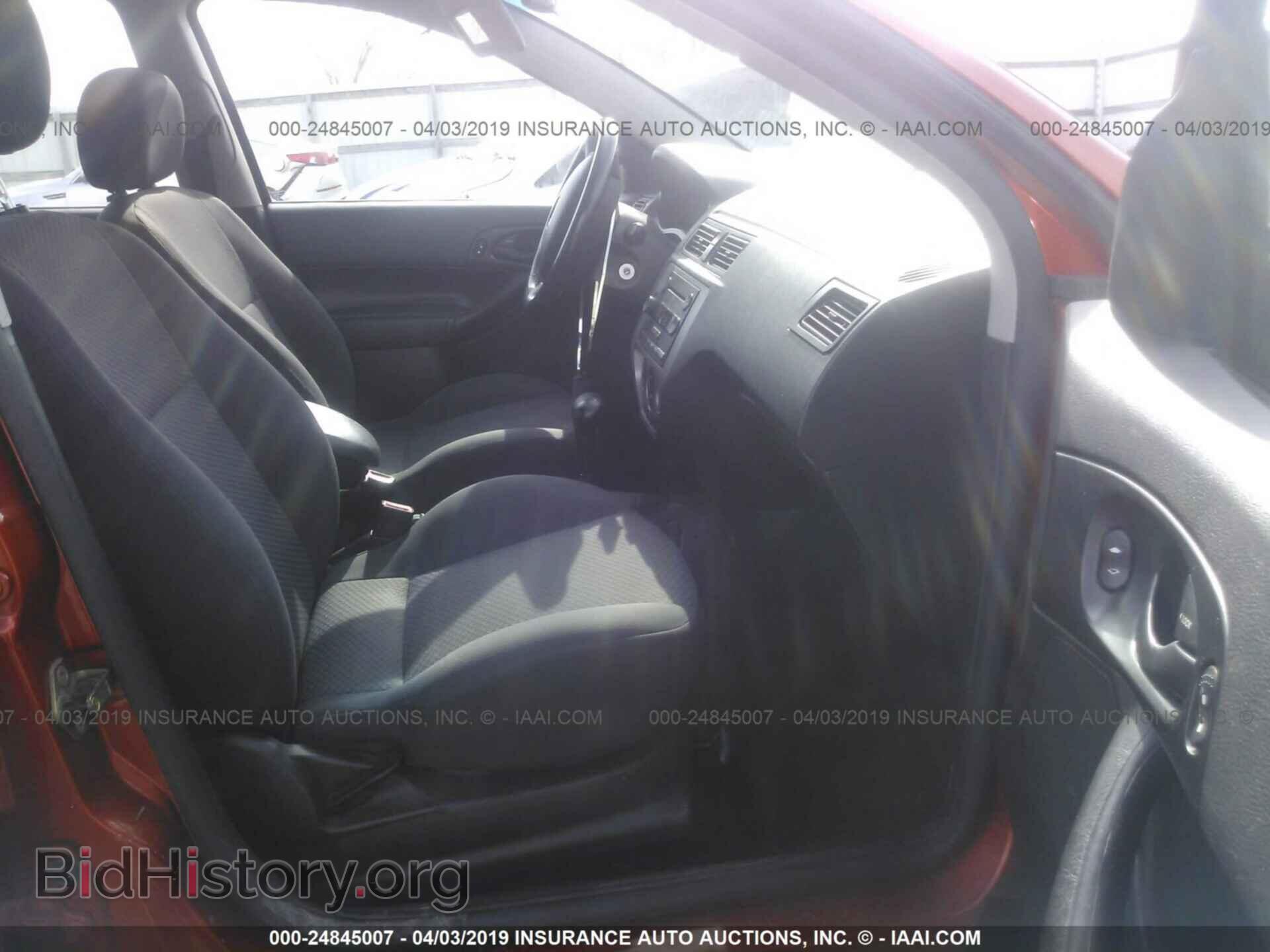 2005 FORD FOCUS - VIN: 3FAFP37N85R120232 - Фото 5