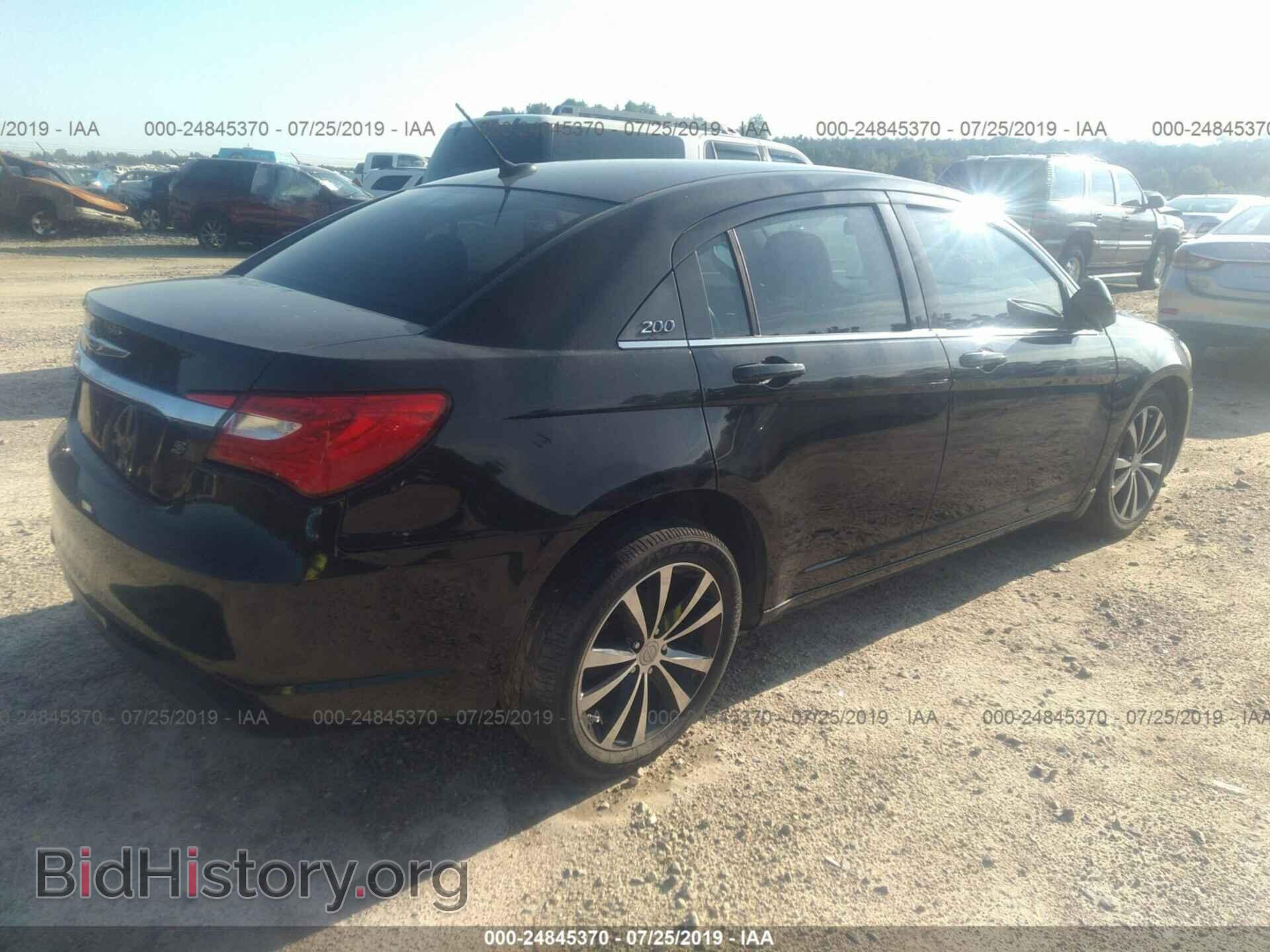 2013 CHRYSLER 200 - VIN: 1C3CCBCG3DN744942 - Фото 4