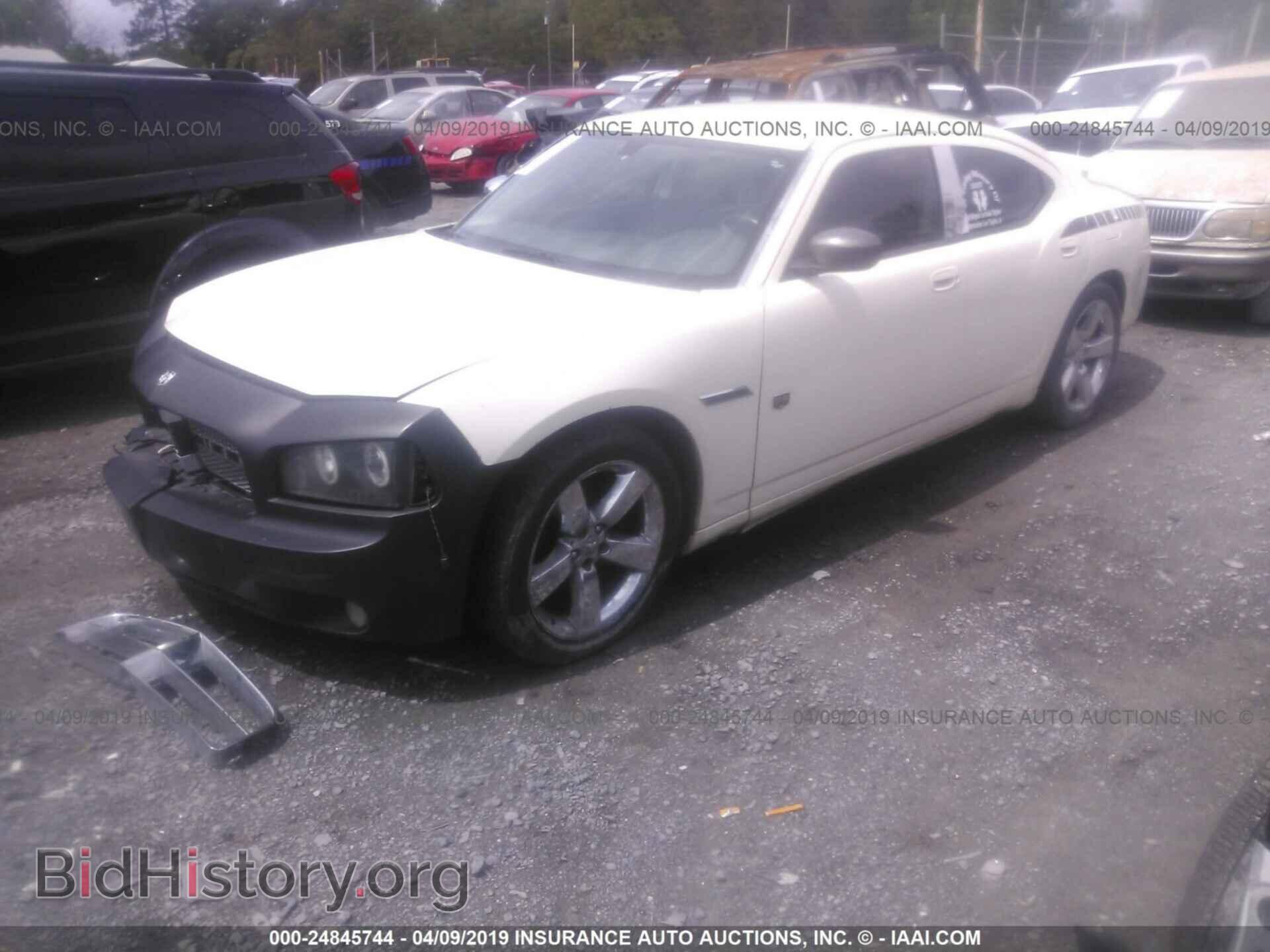 2008 DODGE CHARGER - VIN: 2B3KA33G28H335317 - Фото 2