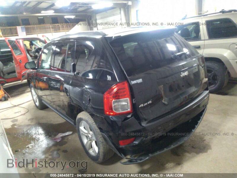 2012 Jeep COMPASS (VIN 1C4NJDBB1CD562463) — photo 3 of 10