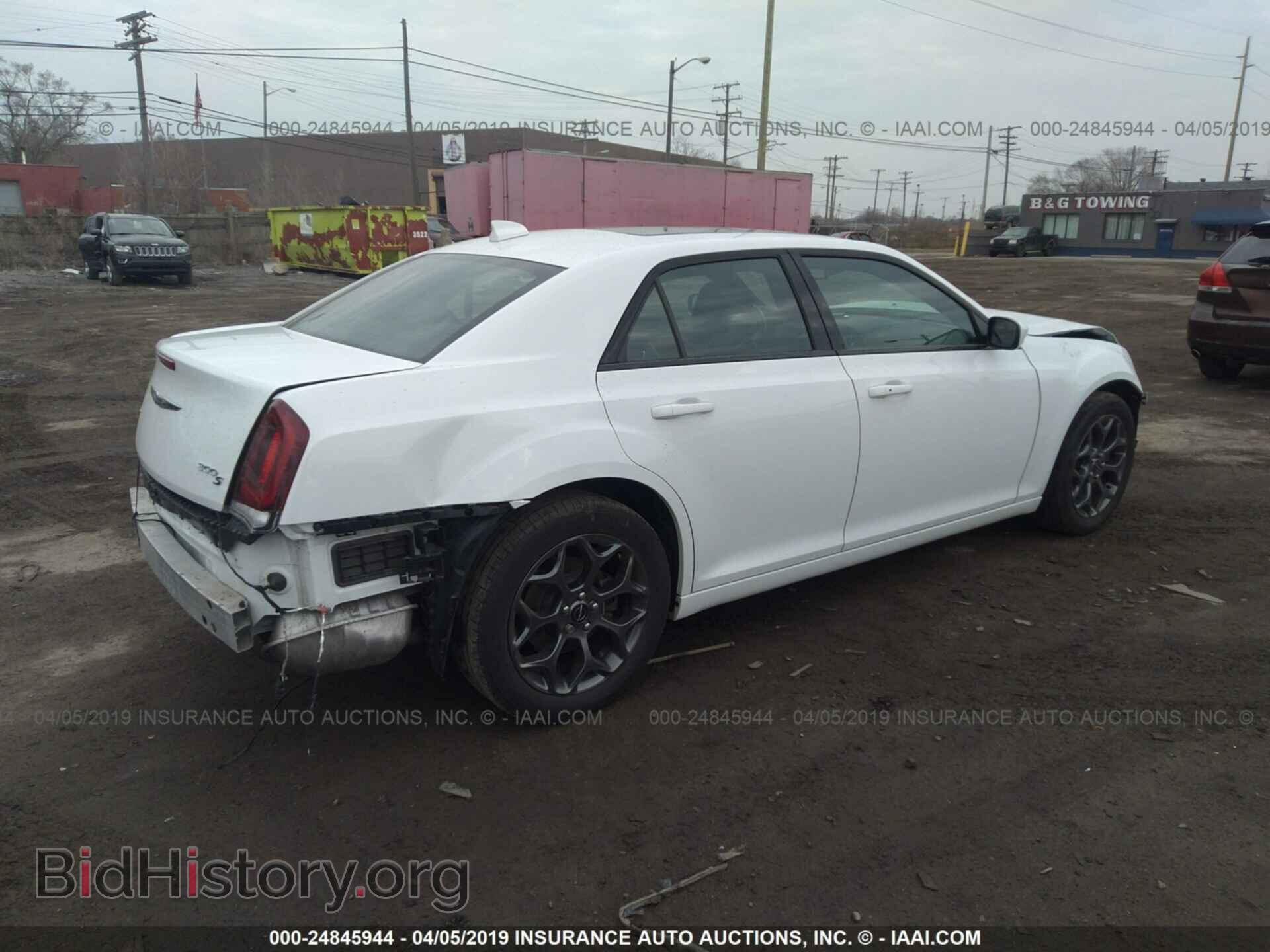 2017 CHRYSLER 300 - VIN: 2C3CCAGG9HH597500 - Photo 4