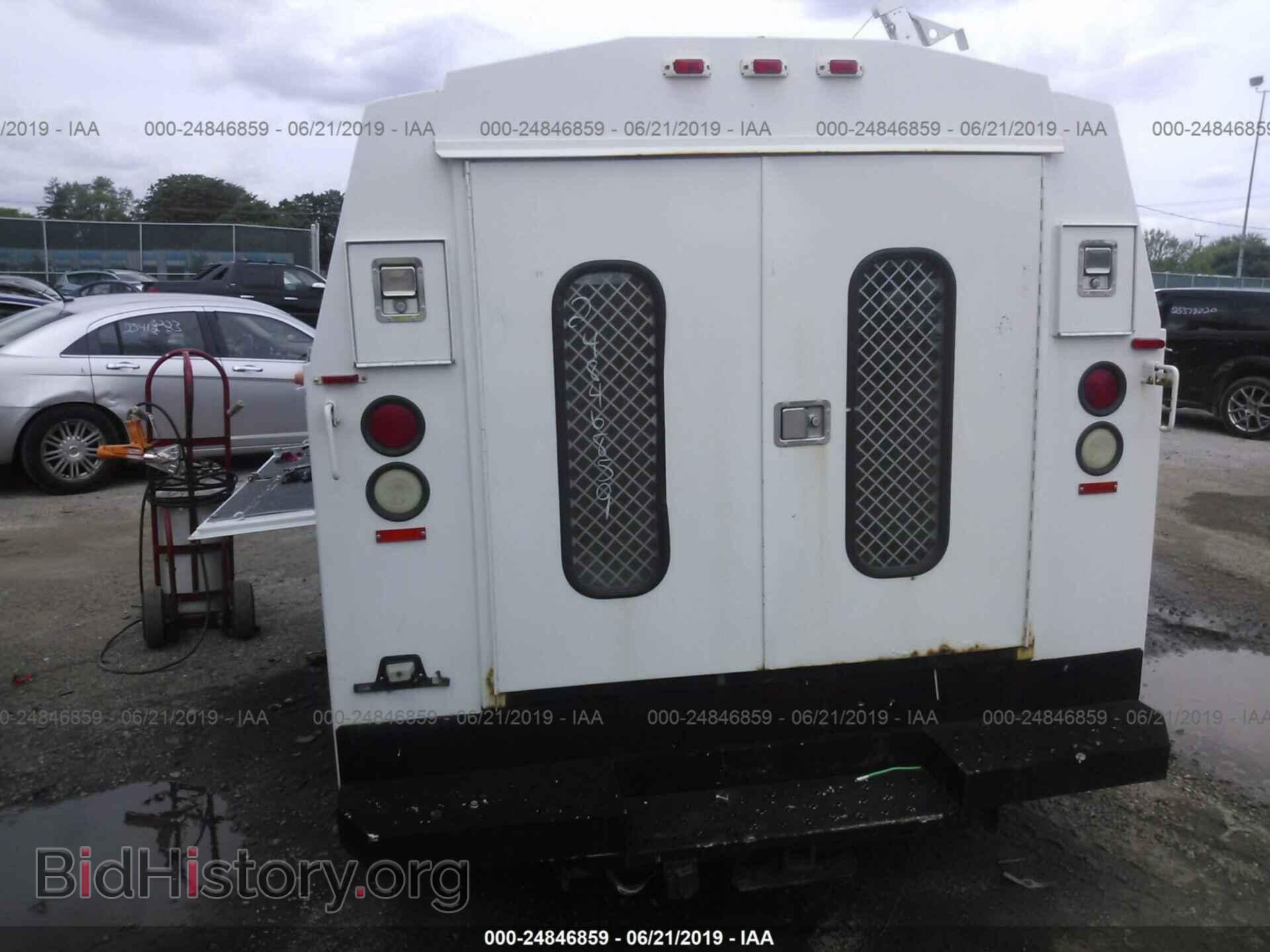 2004 FORD ECONOLINE - VIN: 1FDSE35L84HA32129 - Photo 8
