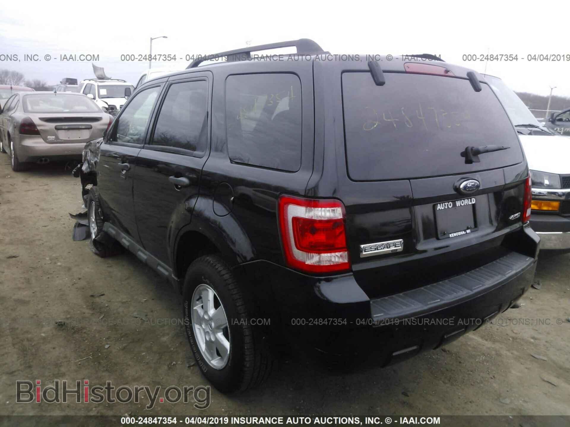 2009 FORD ESCAPE - VIN: 1FMCU93749KC03341 - Фото 3