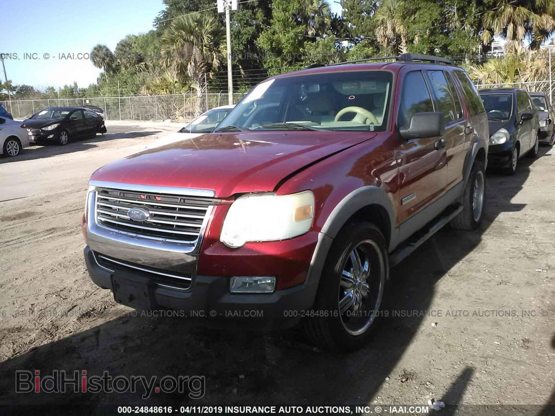 2006 FORD EXPLORER - VIN: 1FMEU63E56UB67875 - Фото 2