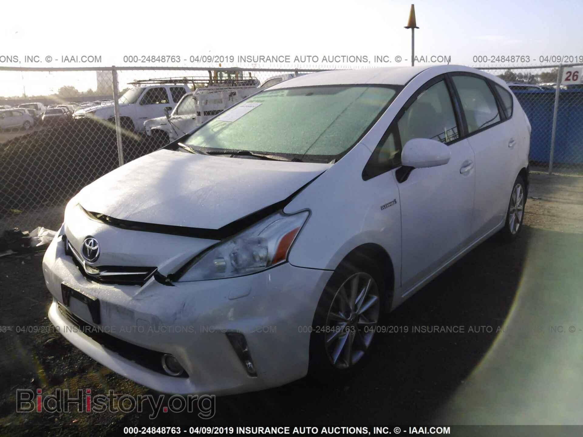 2014 TOYOTA PRIUS V - VIN: JTDZN3EU9EJ006113 - Фото 2