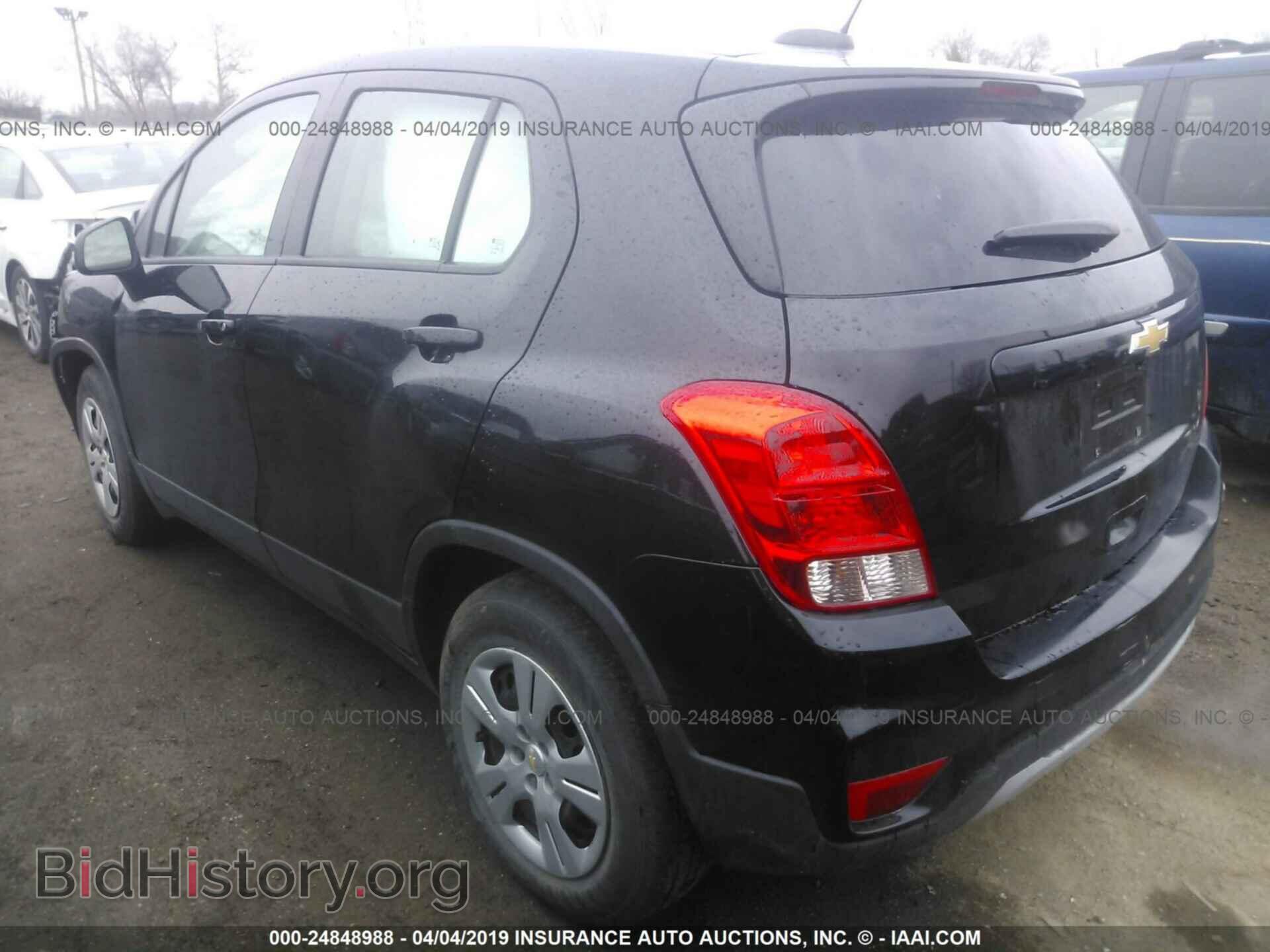 2017 CHEVROLET TRAX - VIN: 3GNCJKSB3HL258619 - Фото 3