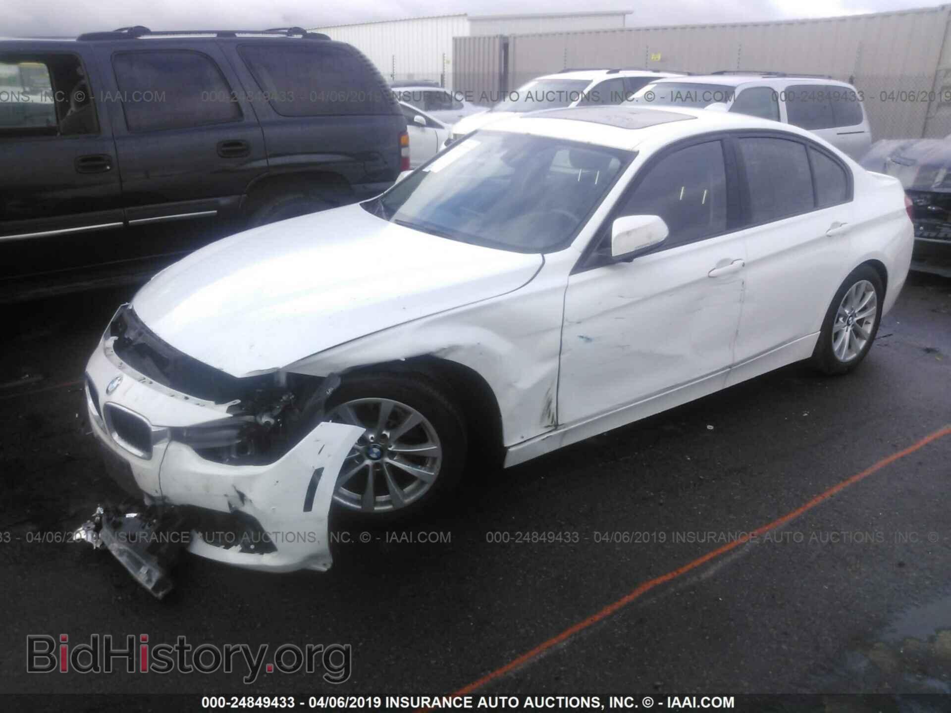 2016 BMW 320 - VIN: WBA8E1G5XGNU12044 - Photo 2