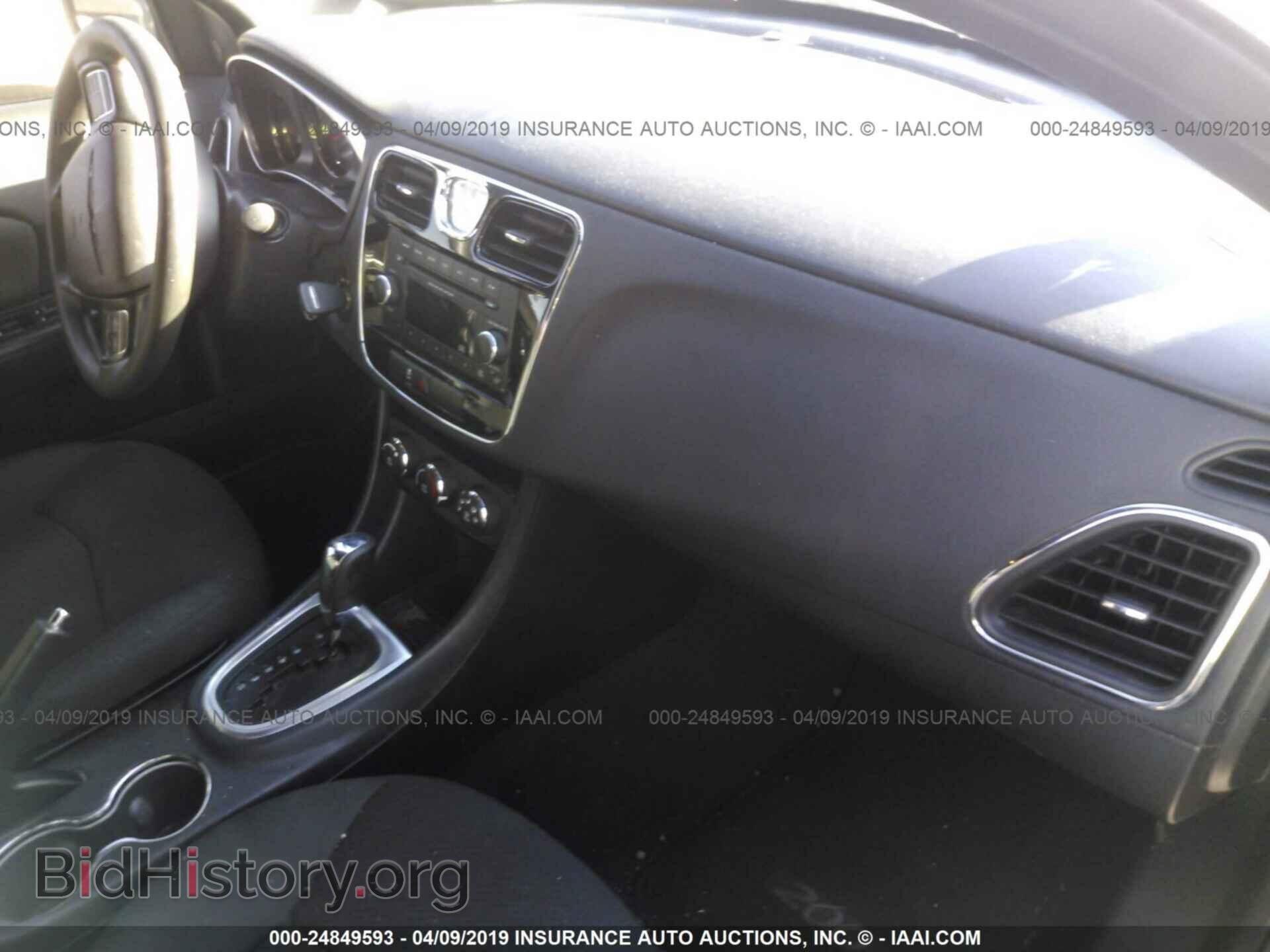 2012 CHRYSLER 200 - VIN: 1C3CCBAB4CN155856 - Фото 5