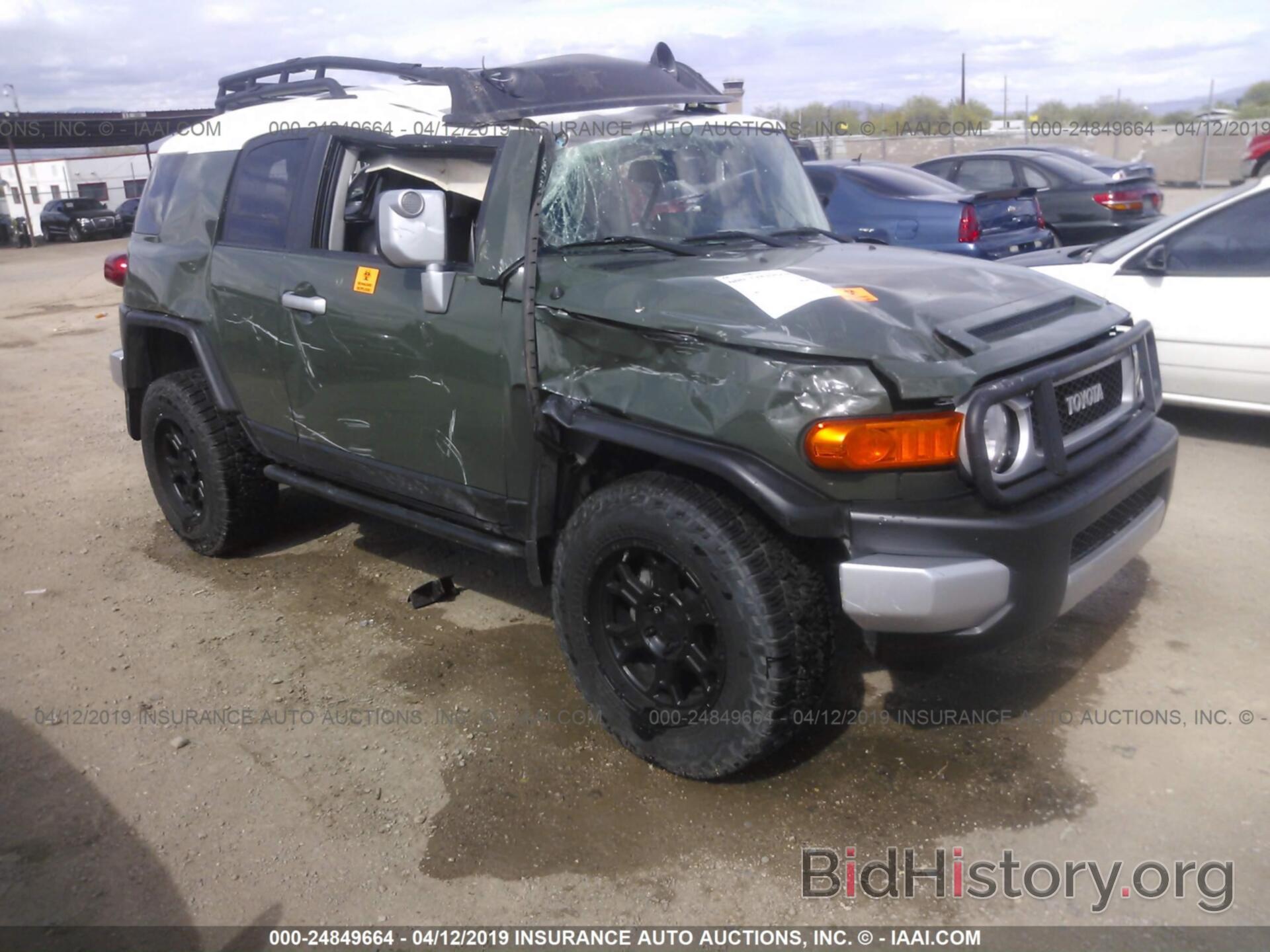 Photo JTEBU4BF1AK097989 - TOYOTA FJ CRUISER 2010