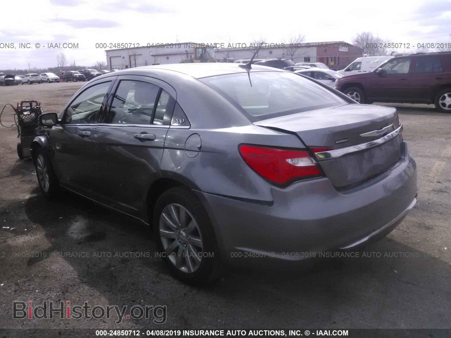 2012 CHRYSLER 200 - VIN: 1C3CCBAB7CN318418 - Фото 3