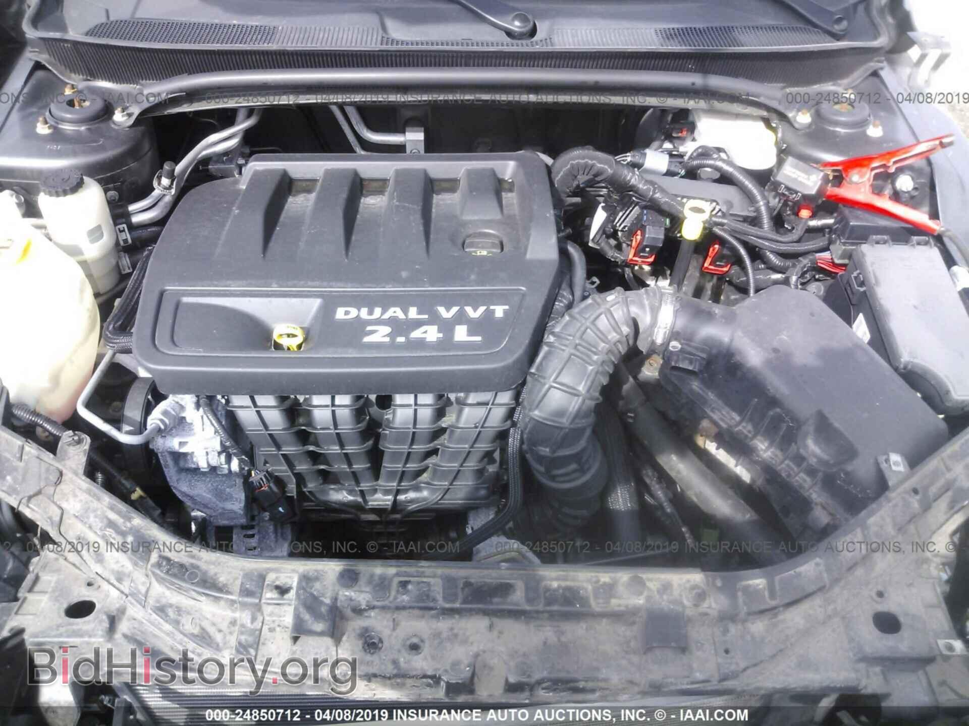 2012 CHRYSLER 200 - VIN: 1C3CCBAB7CN318418 - Фото 10