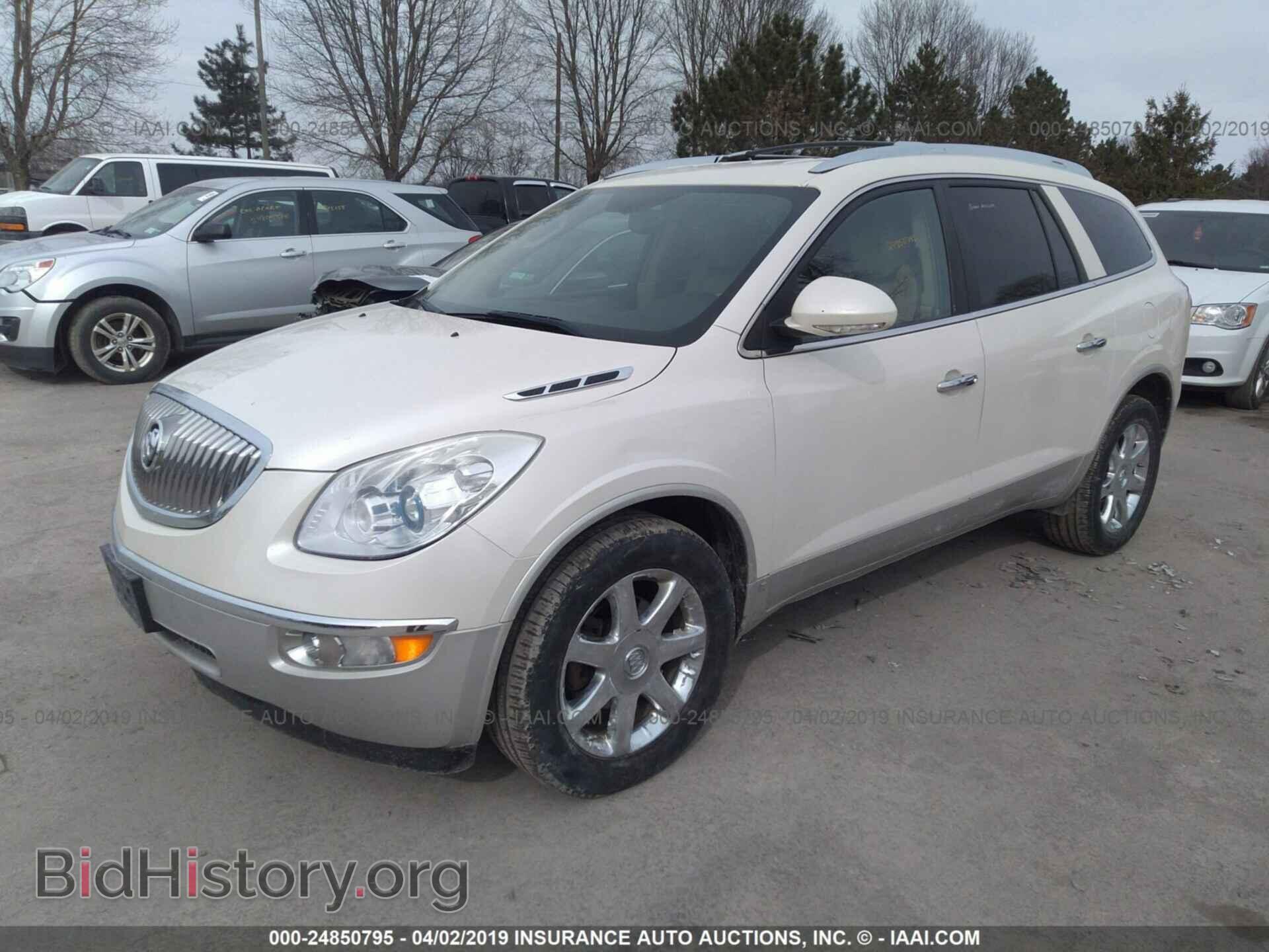 2008 BUICK ENCLAVE - VIN: 5GAEV23738J189603 - Фото 2