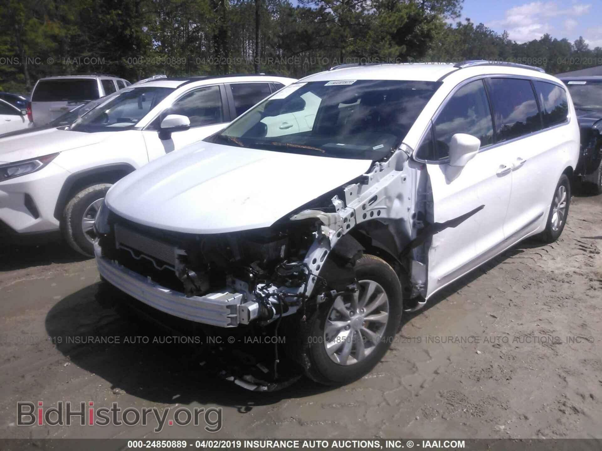 2019 CHRYSLER PACIFICA - VIN: 2C4RC1BG0KR608947 - Photo 2