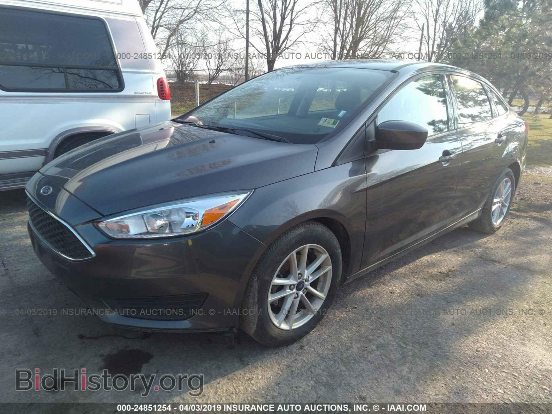 2018 FORD FOCUS - VIN: 1FADP3F25JL295190 - Фото 2