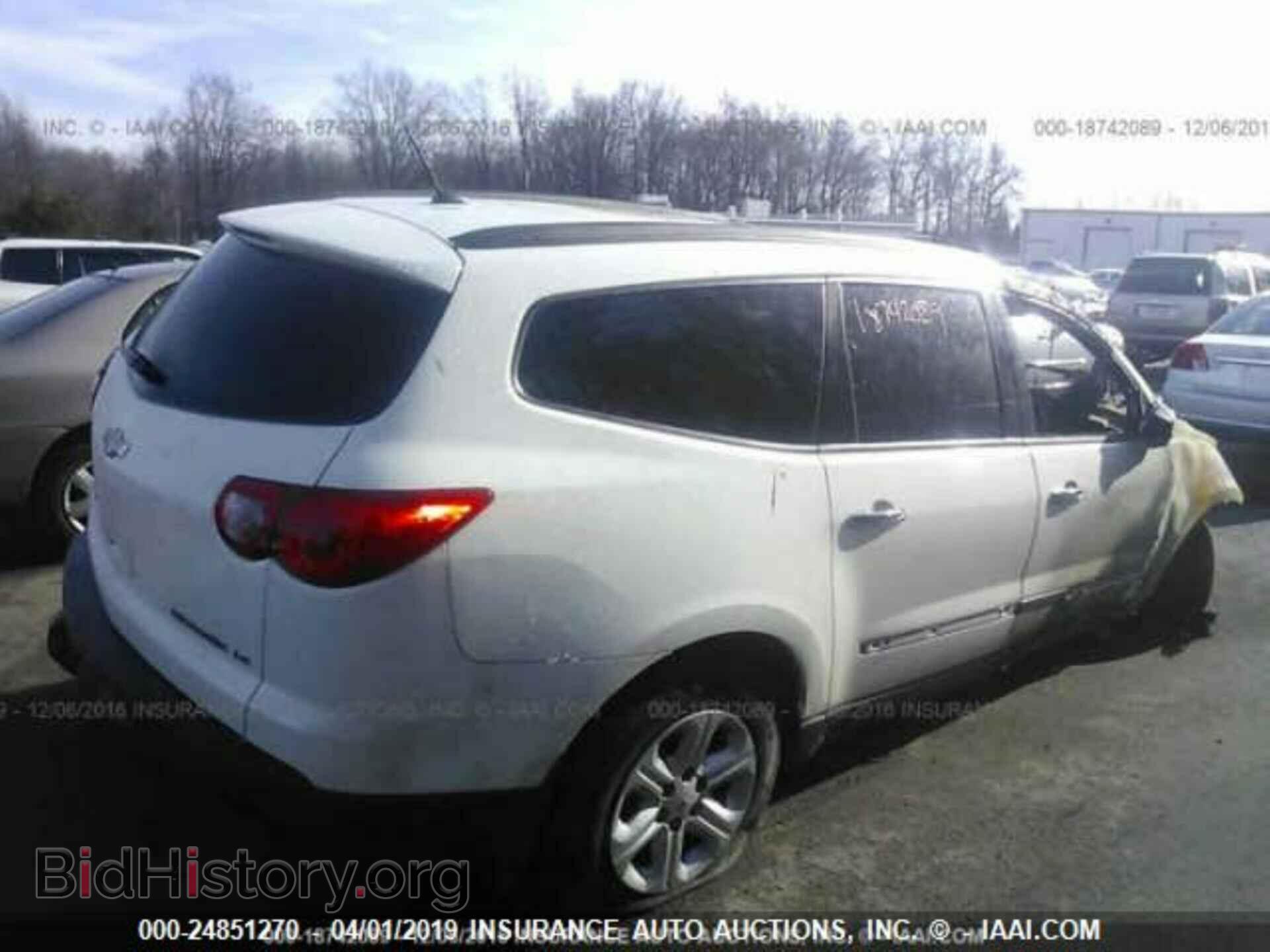 2012 CHEVROLET TRAVERSE - VIN: 1GNKRFED0CJ233914 - Фото 4