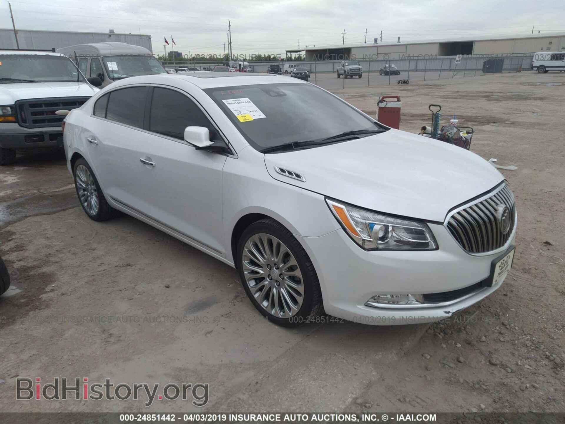 Photo 1G4GF5G36FF252864 - BUICK LACROSSE 2015