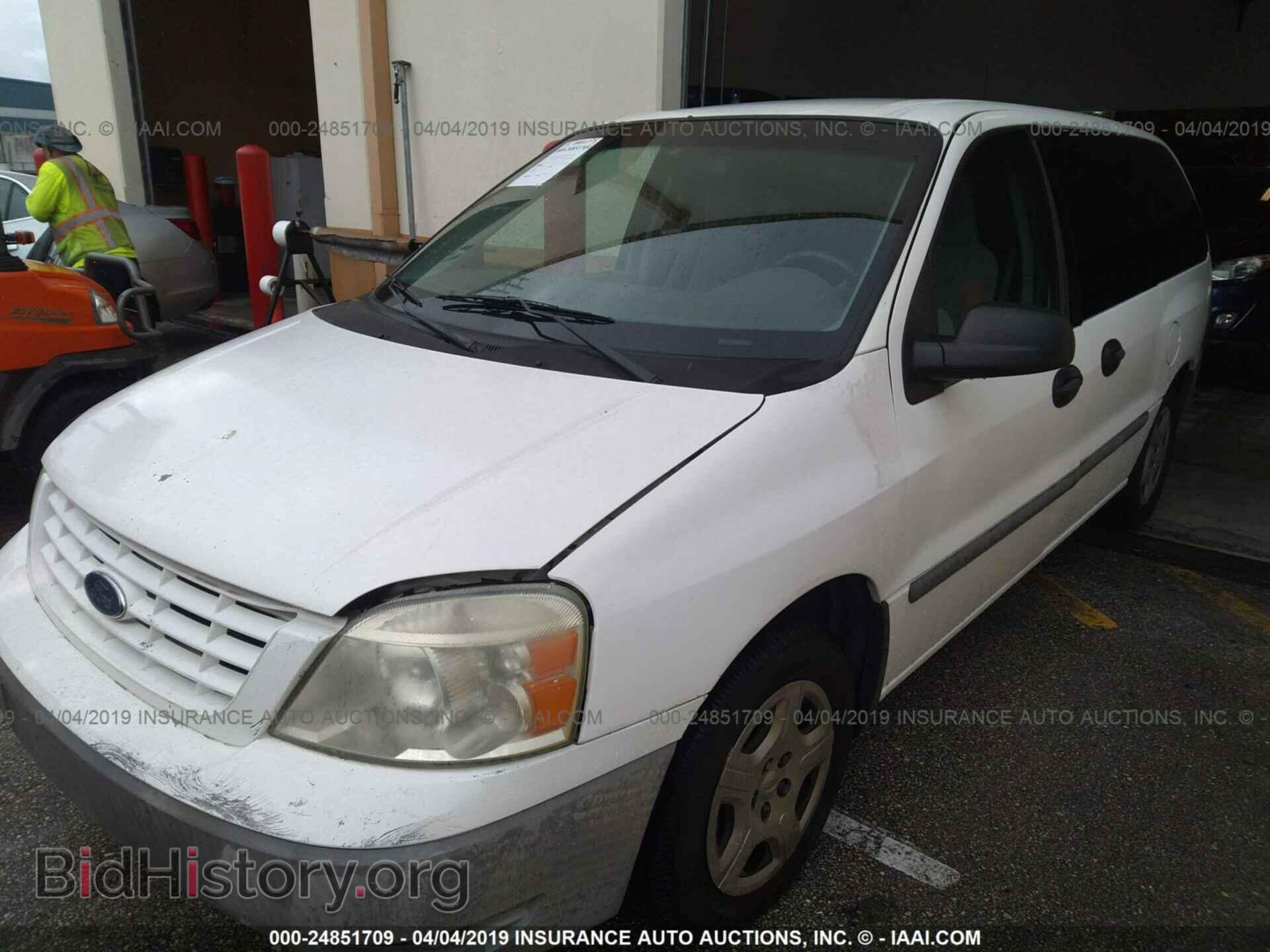 2005 FORD FREESTAR - VIN: 2FTZA54665BA82810 - Фото 2