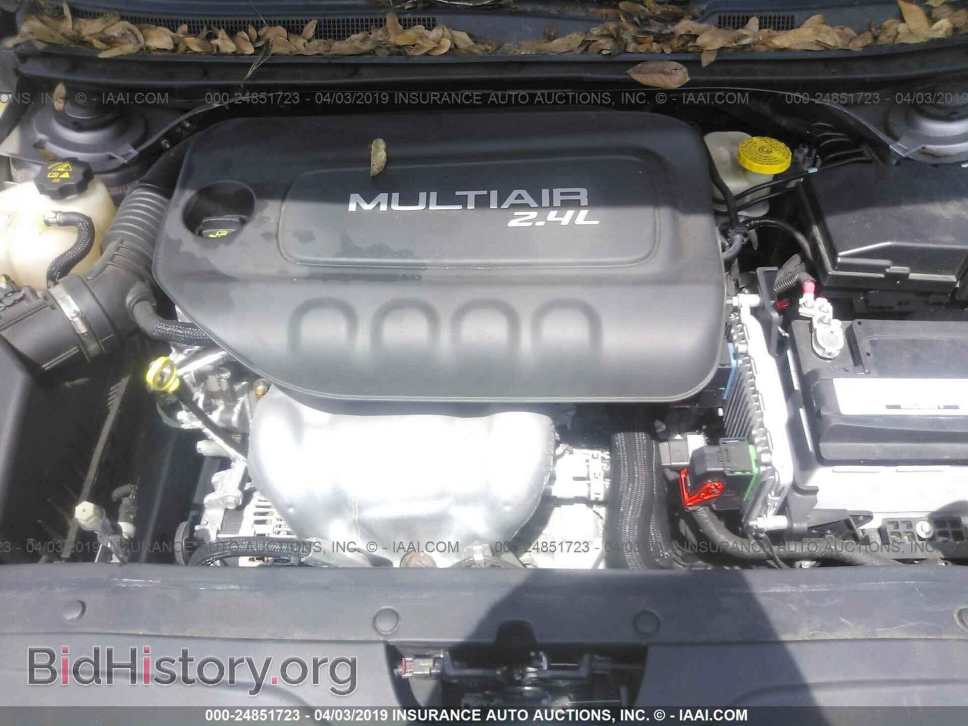 2015 CHRYSLER 200 - VIN: 1C3CCCCB0FN564833 - Photo 10